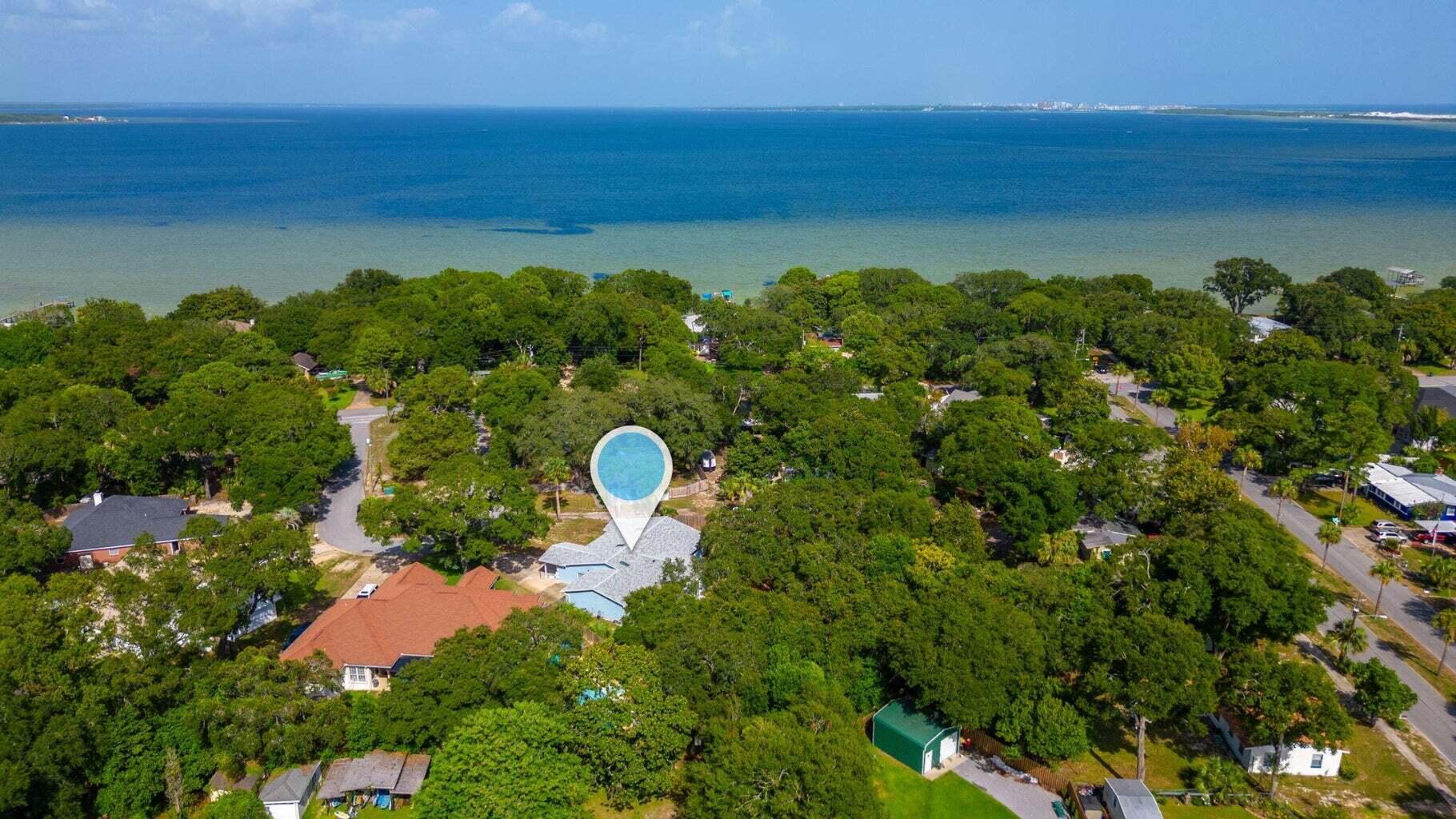 6 NE Bay Court