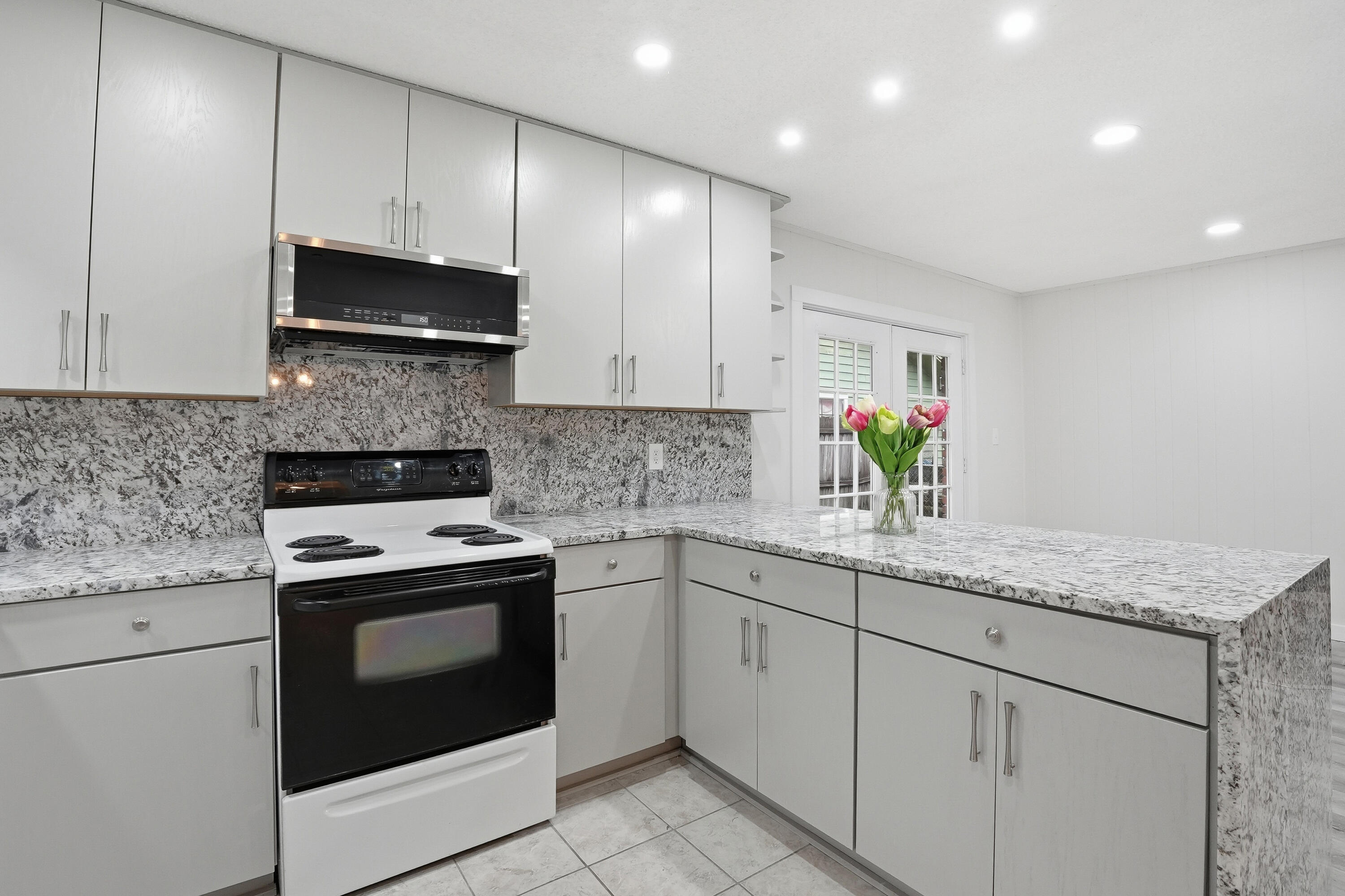 Casa Loma - Residential