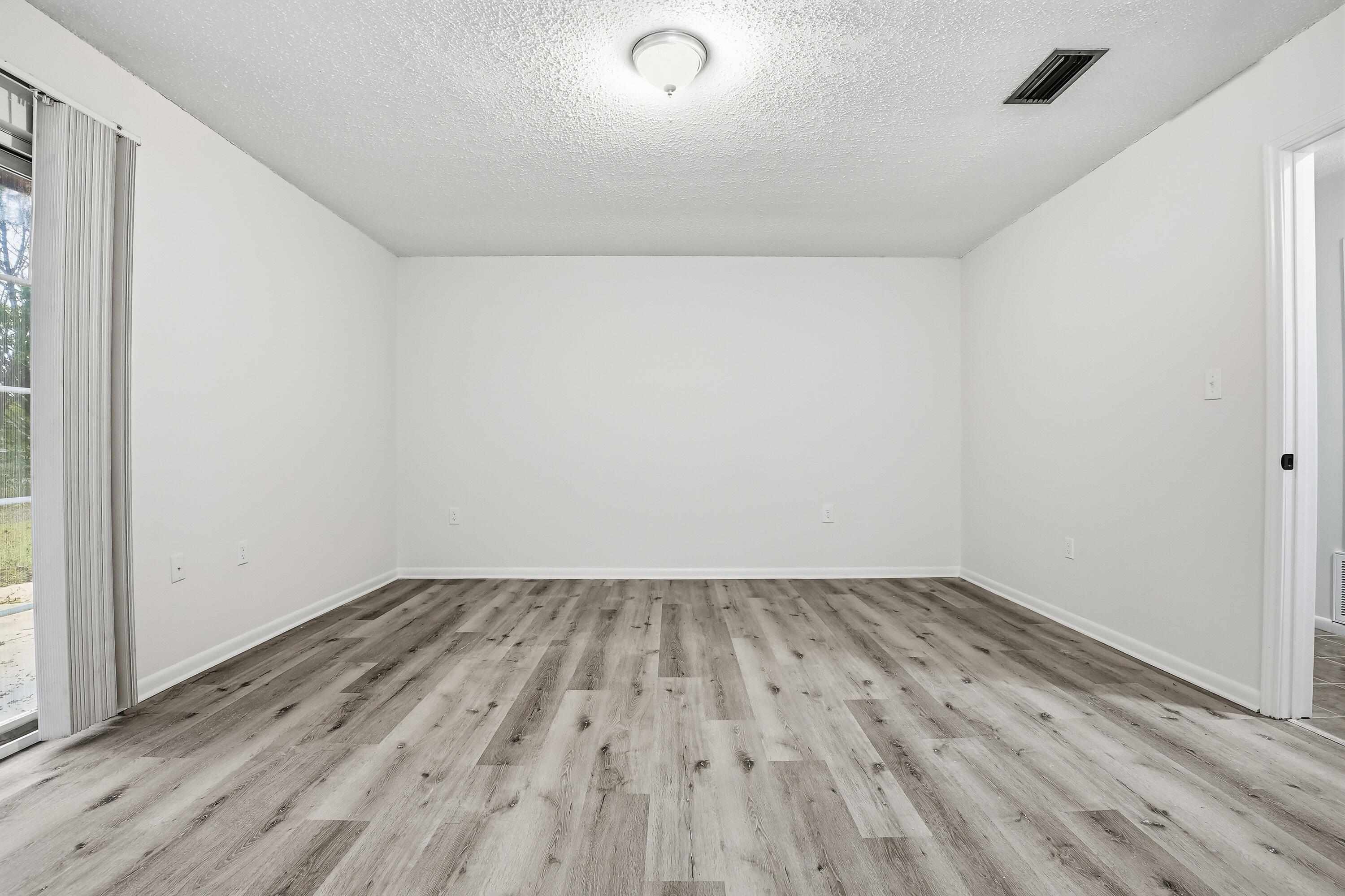 Casa Loma - Residential