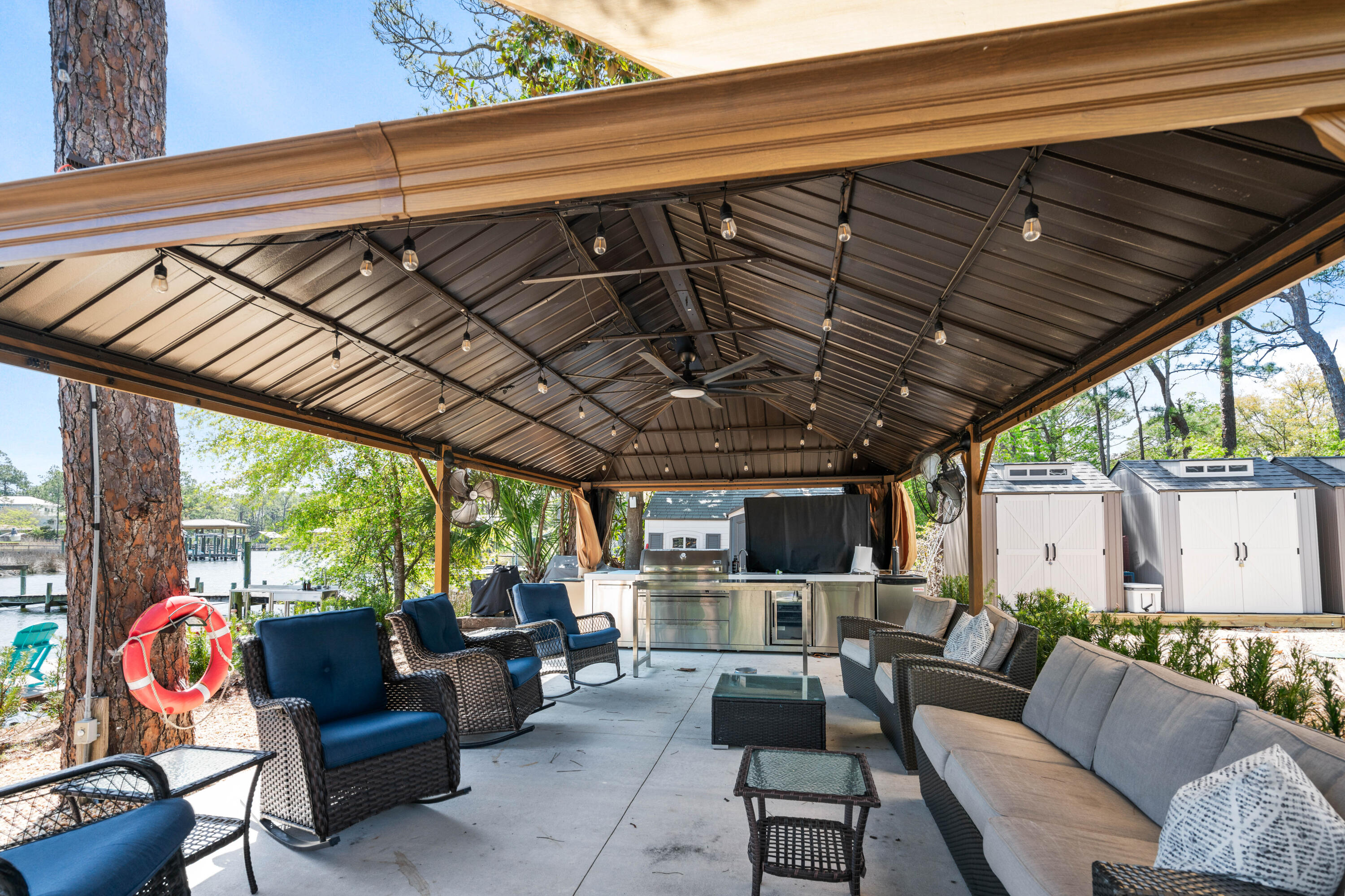 CARSON OAKS - Residential