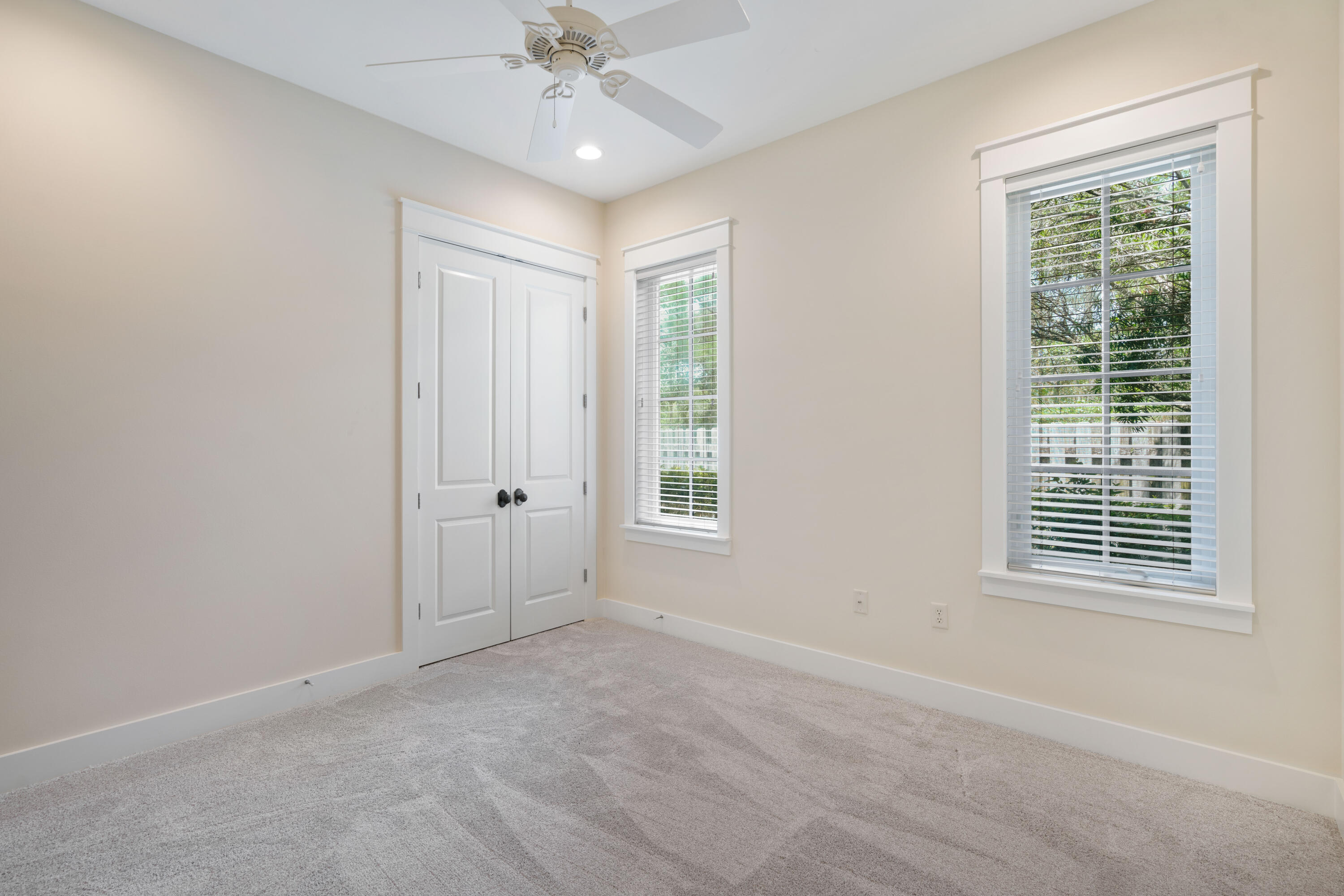 CARSON OAKS - Residential