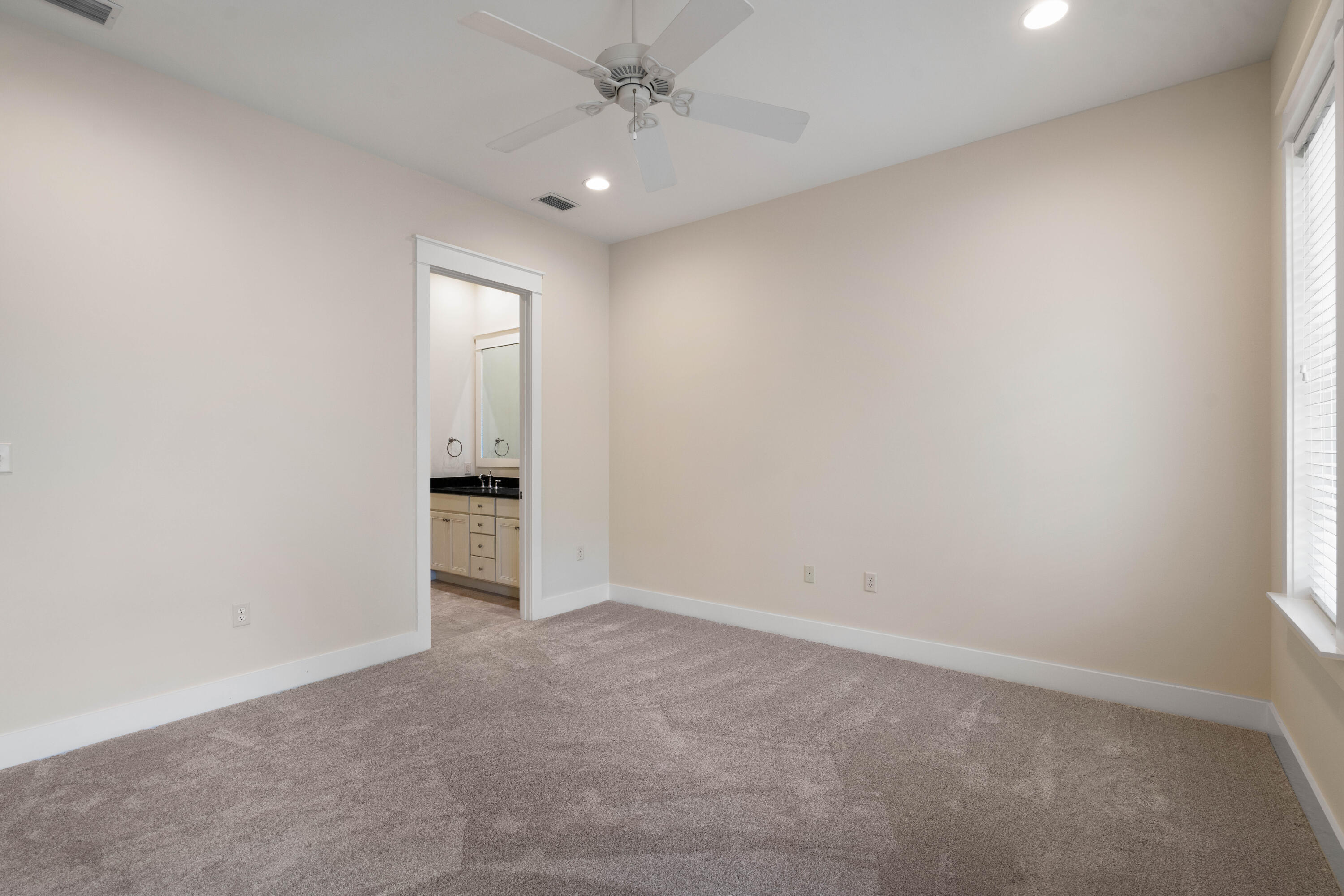 CARSON OAKS - Residential