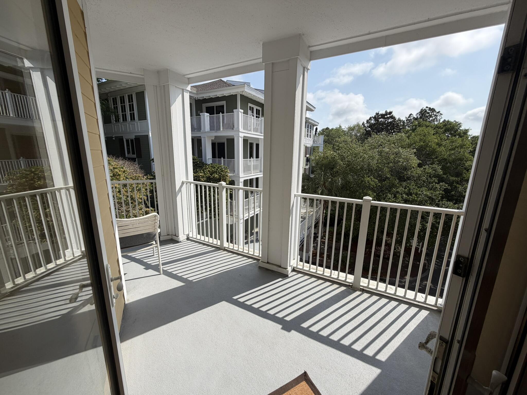OBSERVATION POINT - Residential