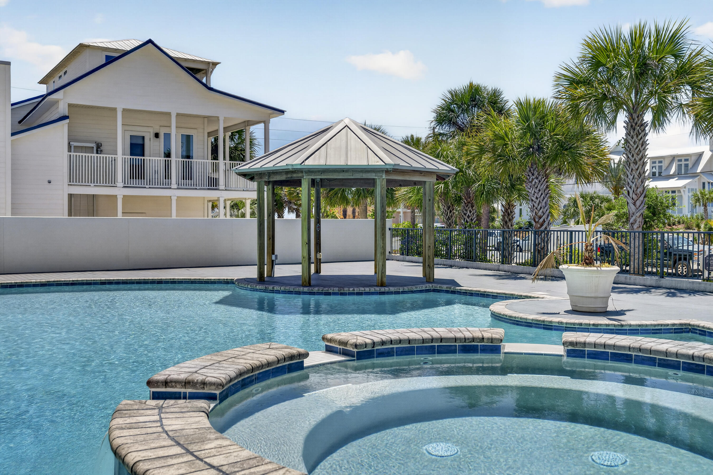 DUNE ALLEN - Residential