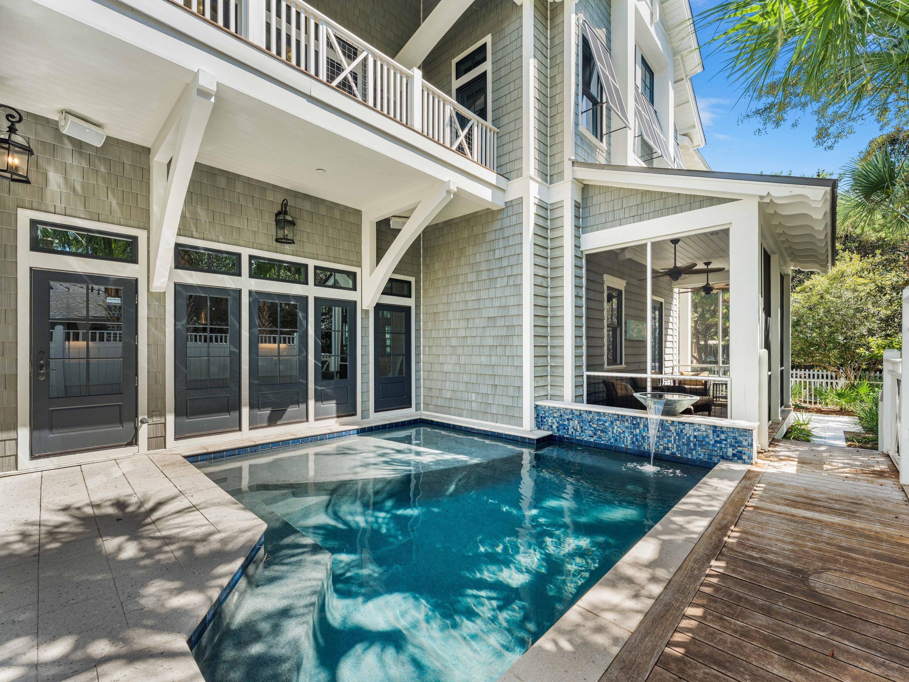 52 N Shingle Lane