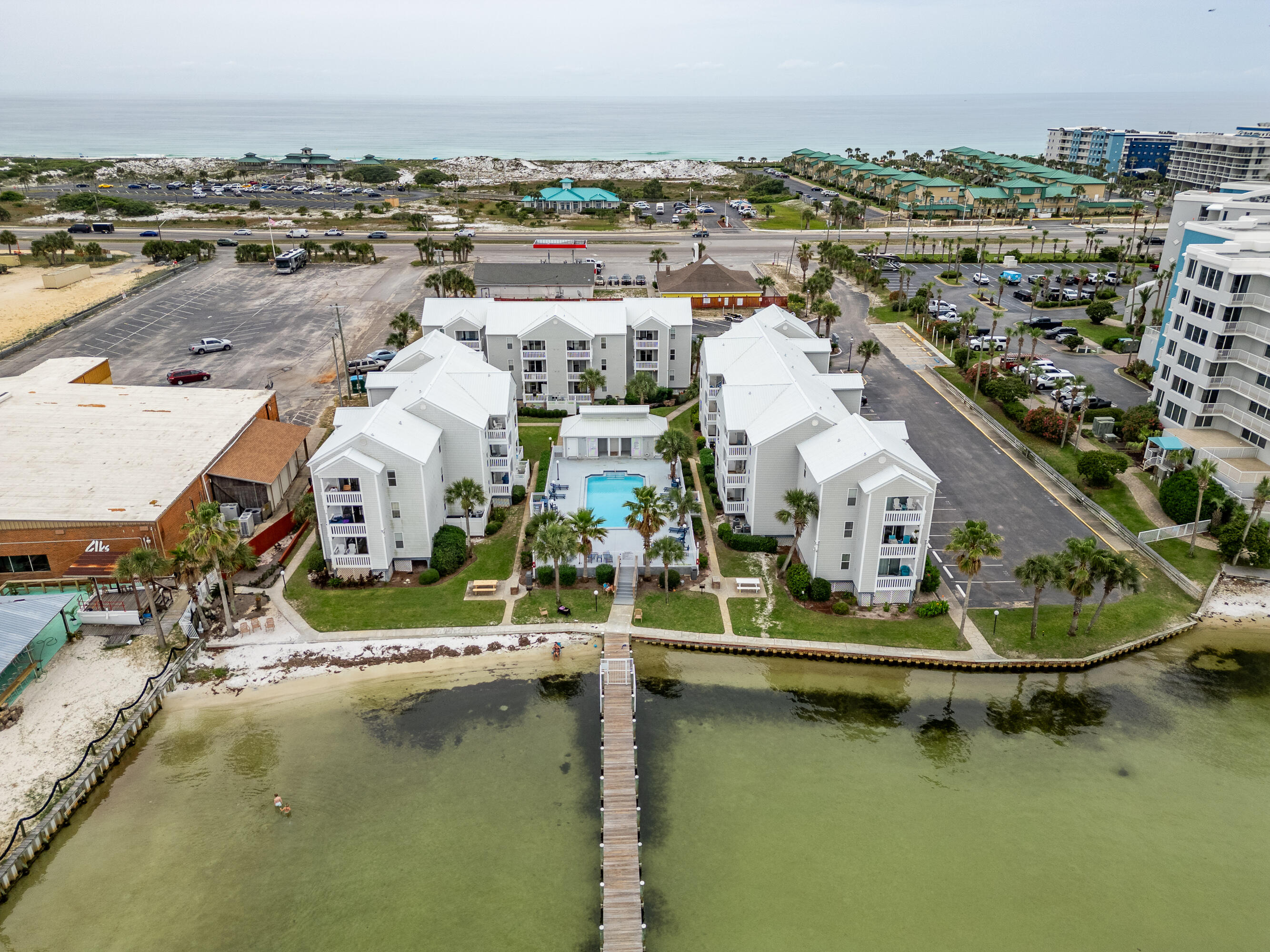 HERMITAGE CONDOMINIUM - Residential