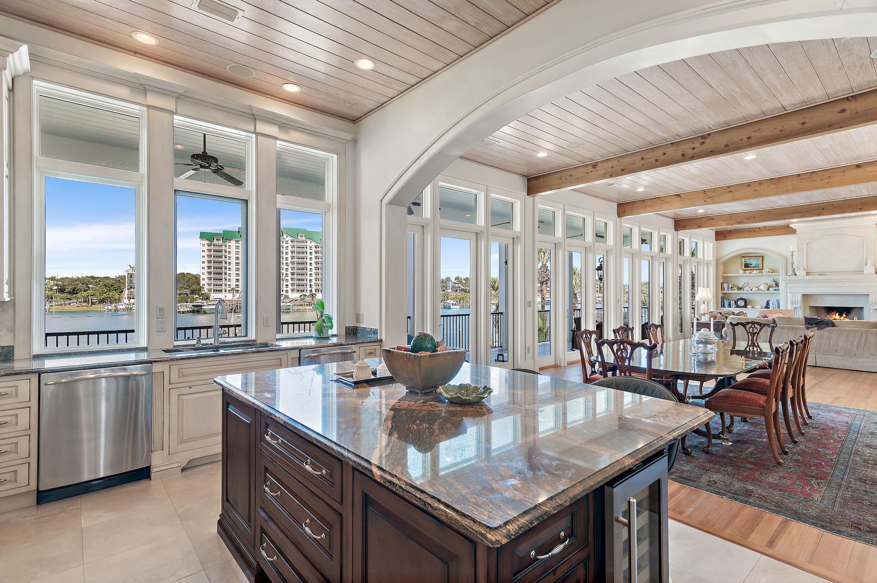 HOLIDAY ISLE - Residential