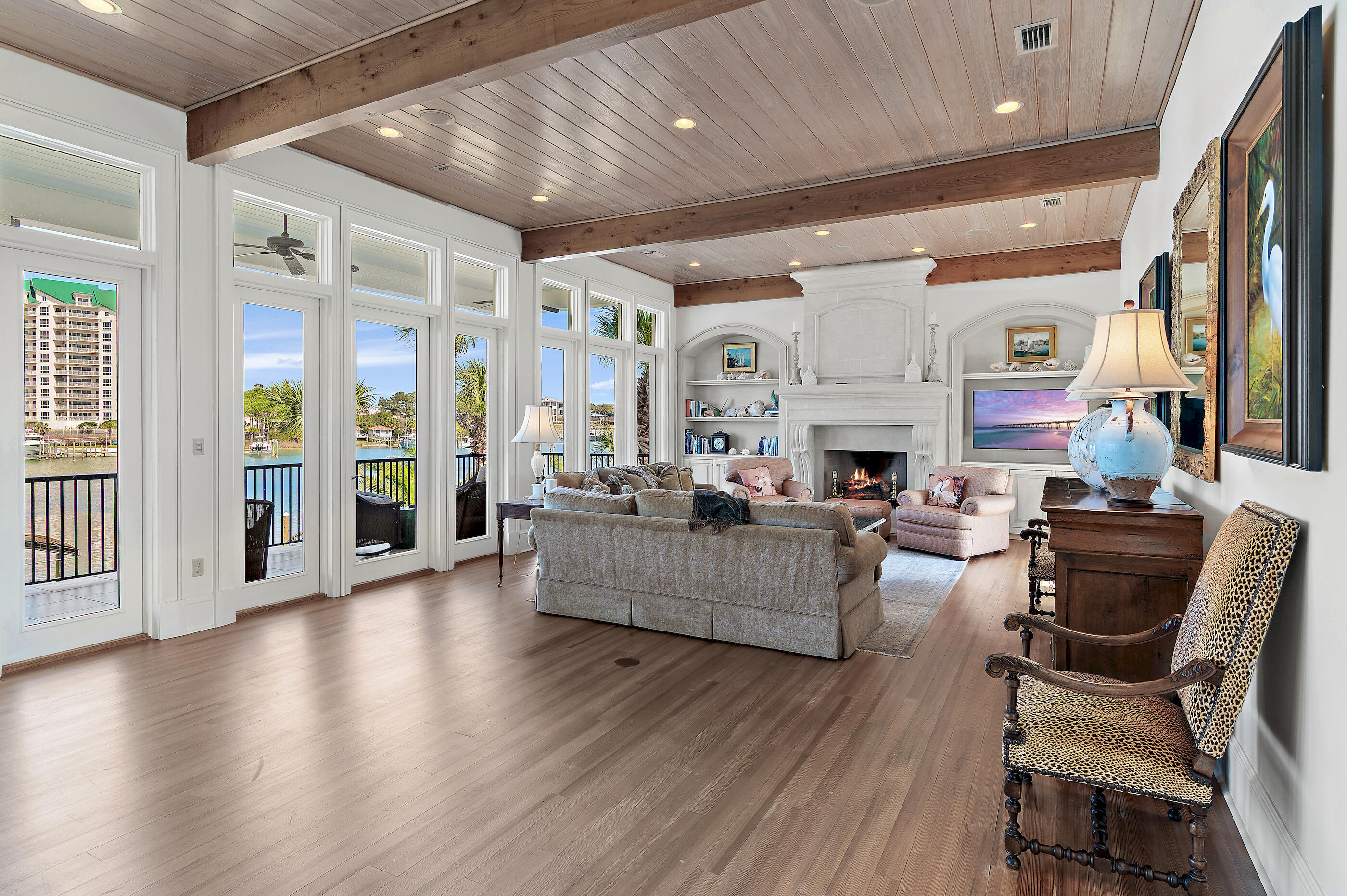 HOLIDAY ISLE - Residential