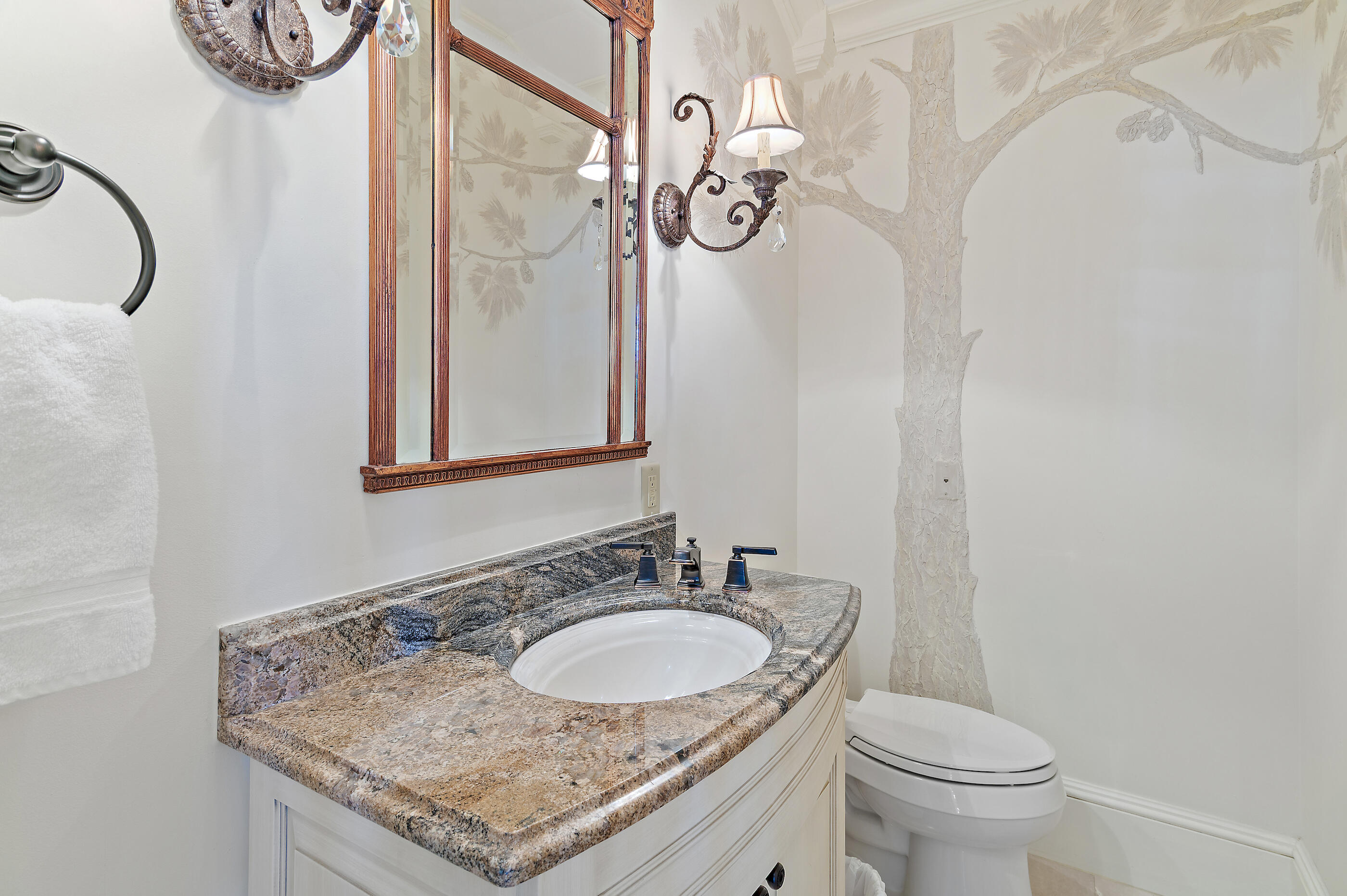 HOLIDAY ISLE - Residential