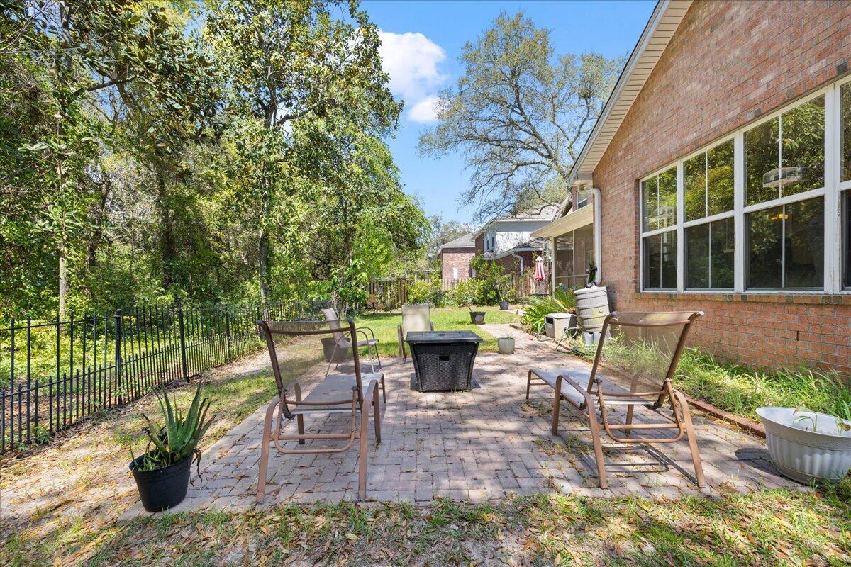 PLANTATION OAKS OF MARY ESTHER - Residential