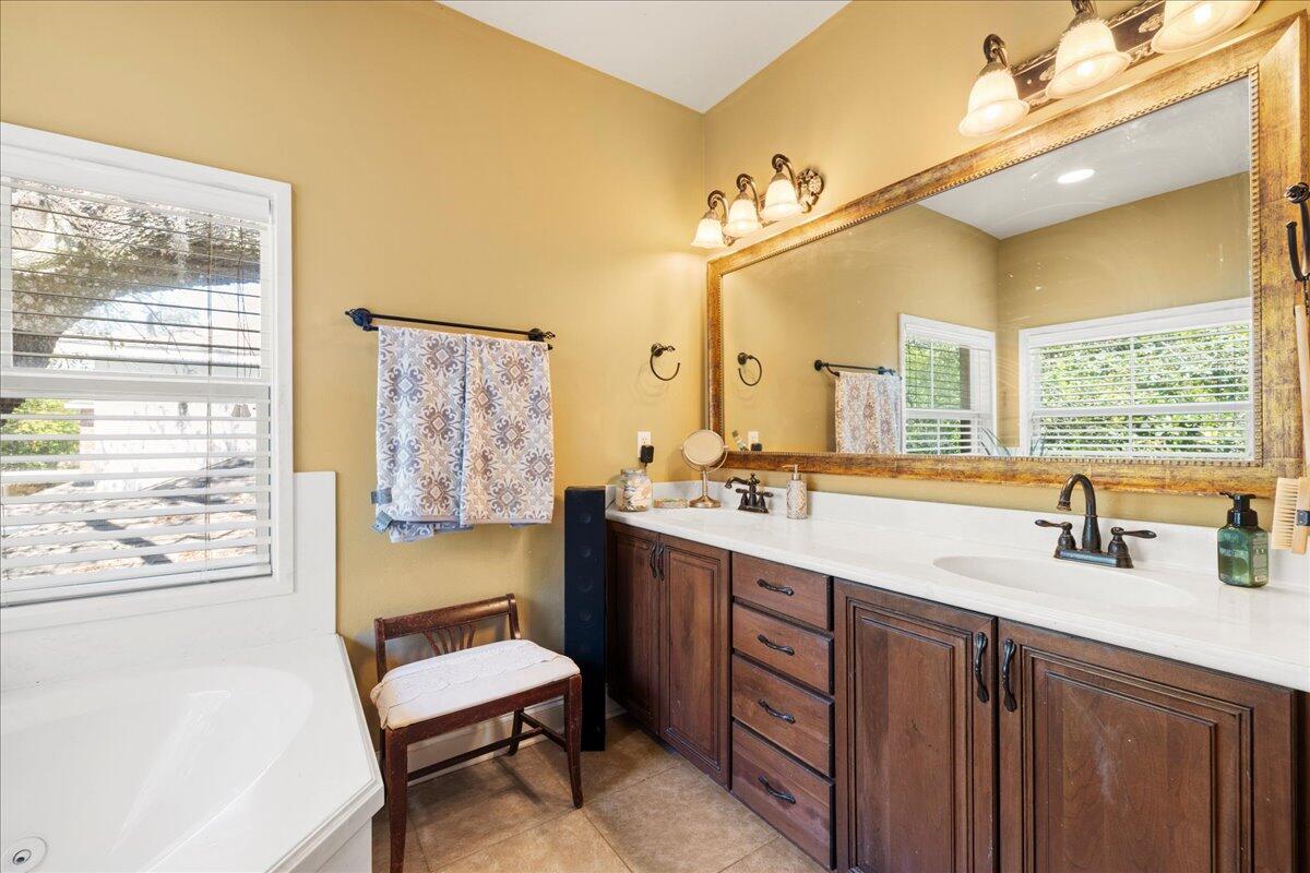 PLANTATION OAKS OF MARY ESTHER - Residential