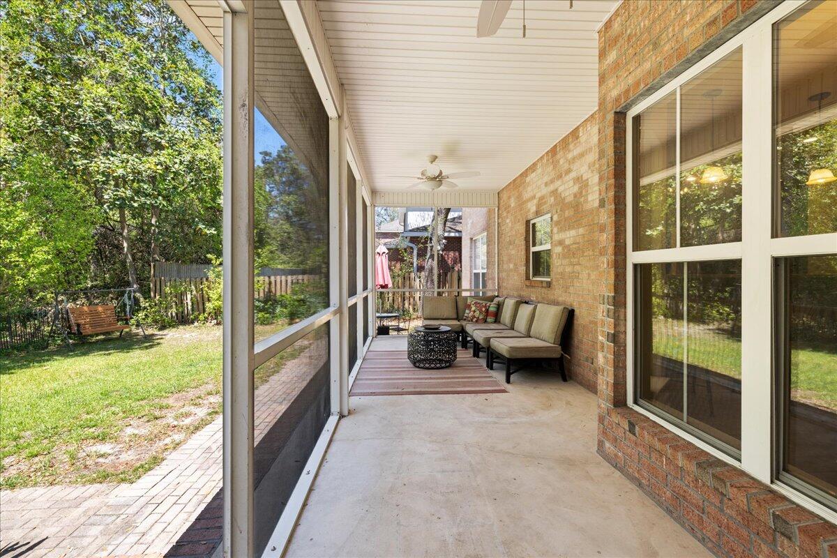 PLANTATION OAKS OF MARY ESTHER - Residential