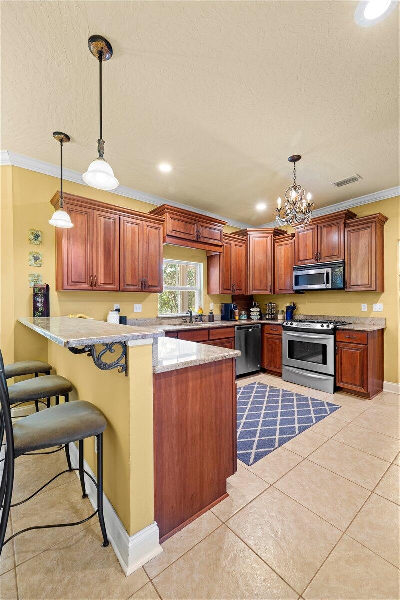 PLANTATION OAKS OF MARY ESTHER - Residential