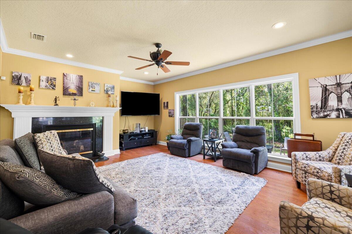 PLANTATION OAKS OF MARY ESTHER - Residential