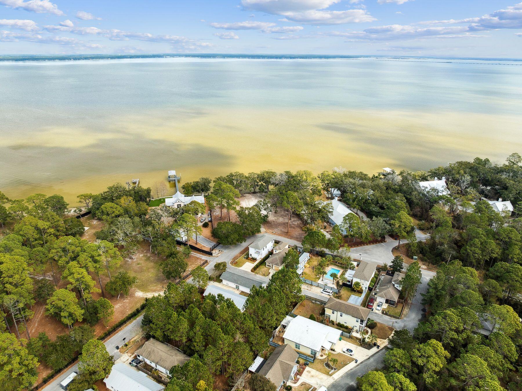 PINE TRACE - Residential