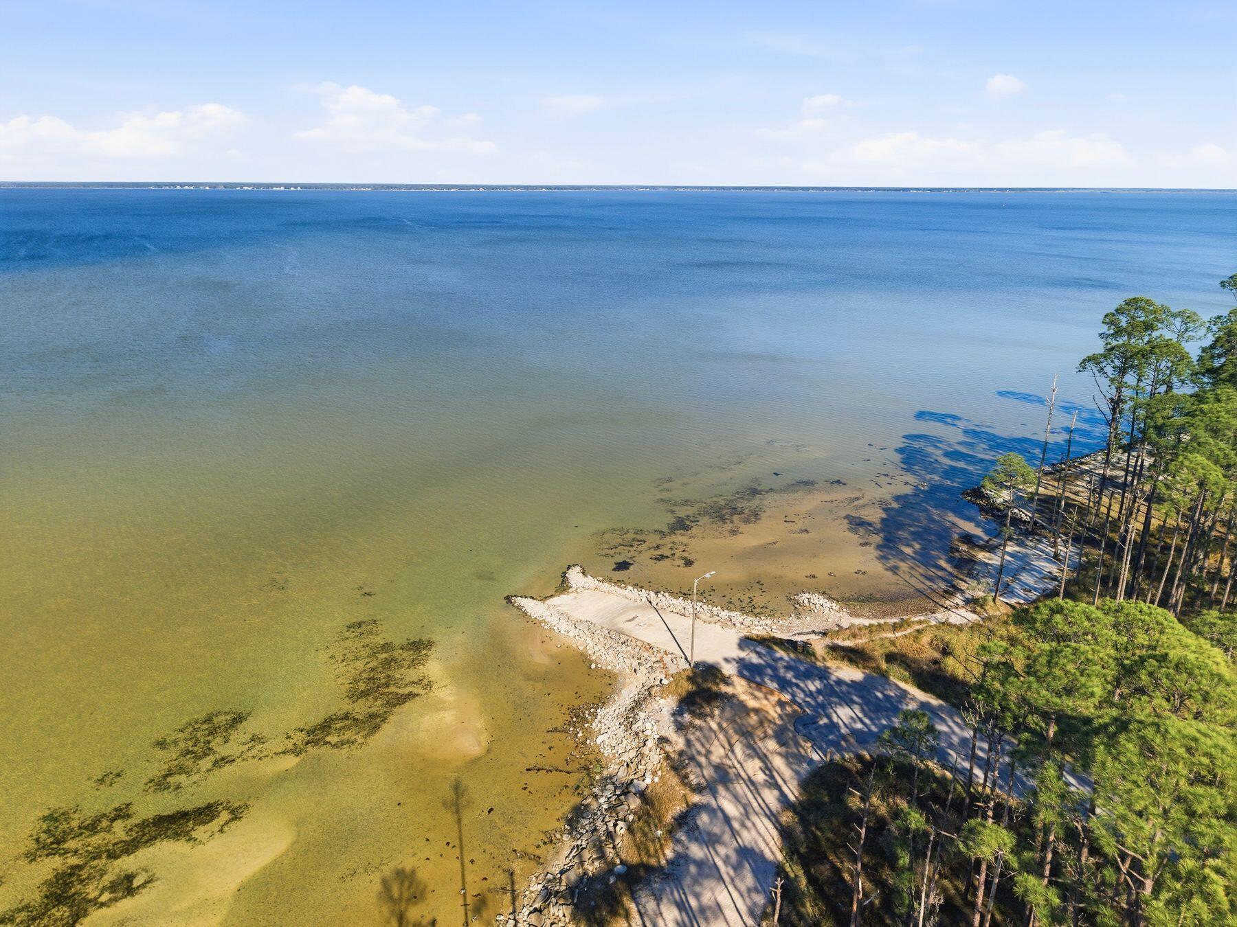 PINE TRACE - Residential