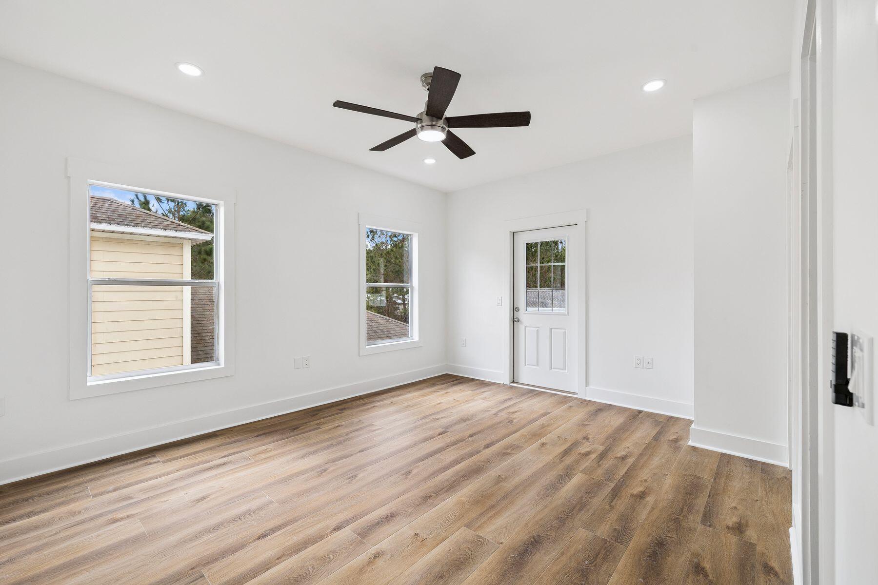 PINE TRACE - Residential