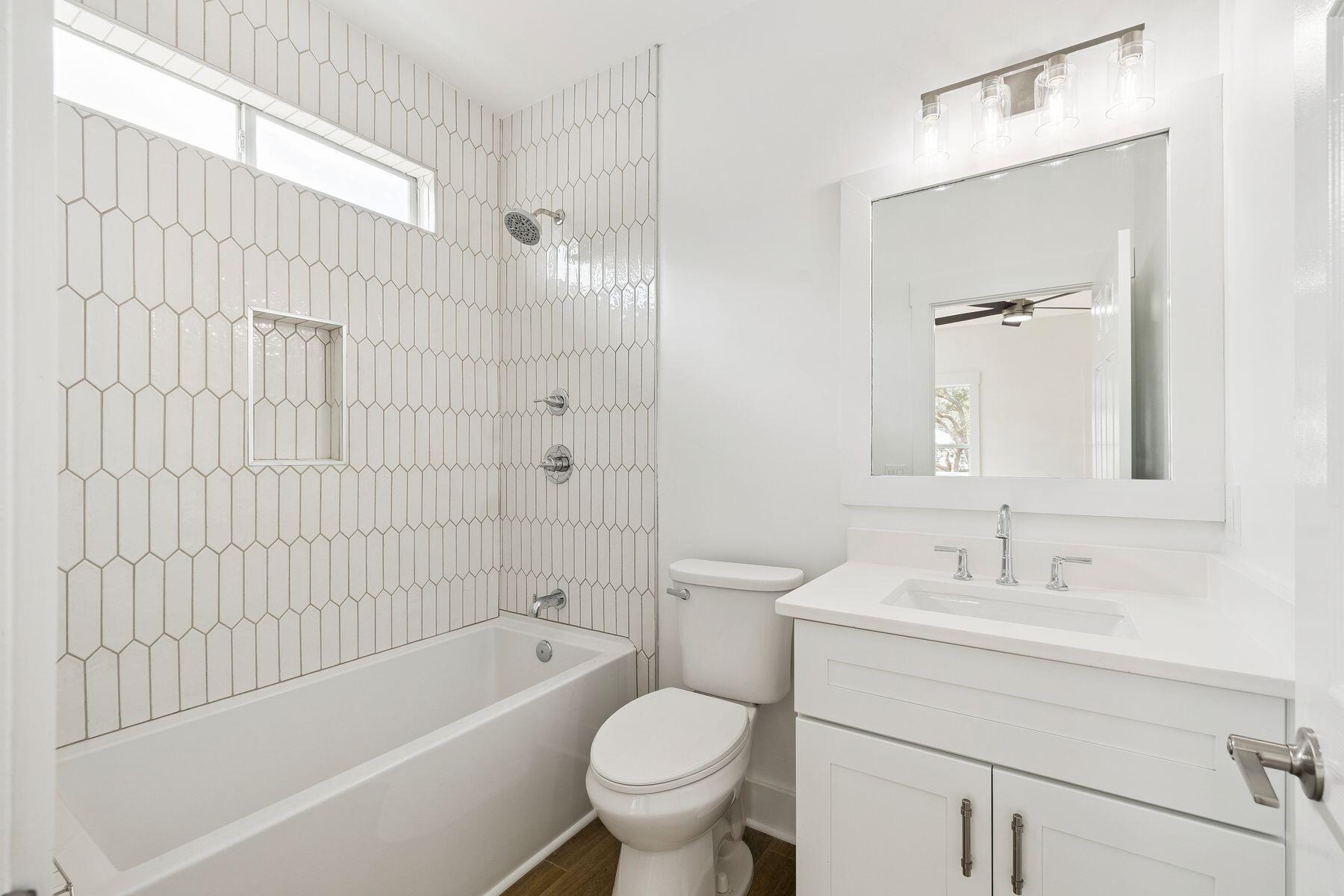 PINE TRACE - Residential