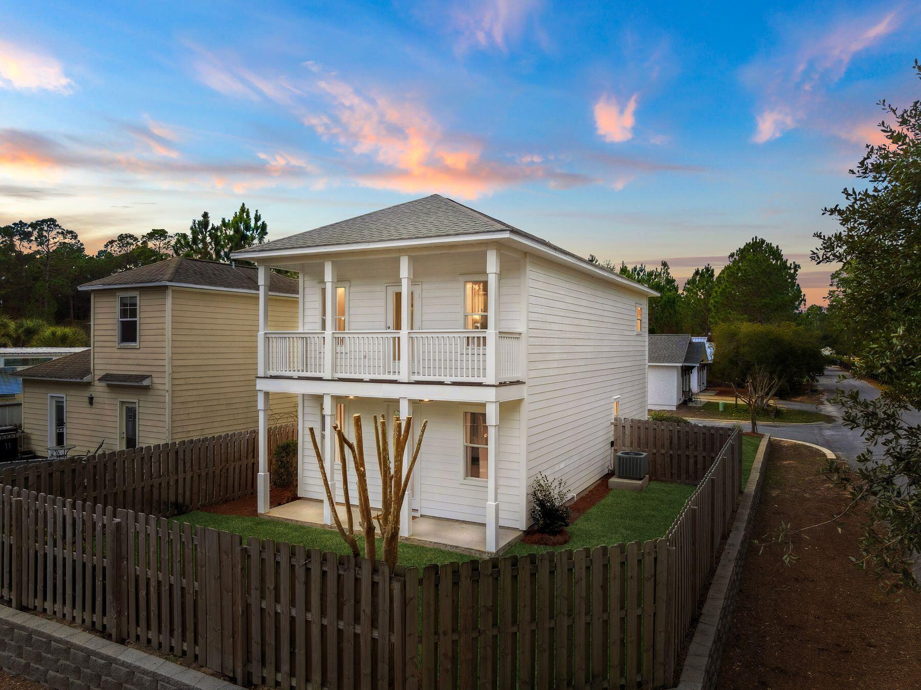 PINE TRACE - Residential