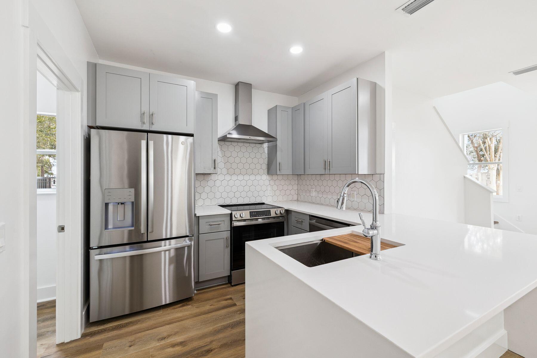 PINE TRACE - Residential