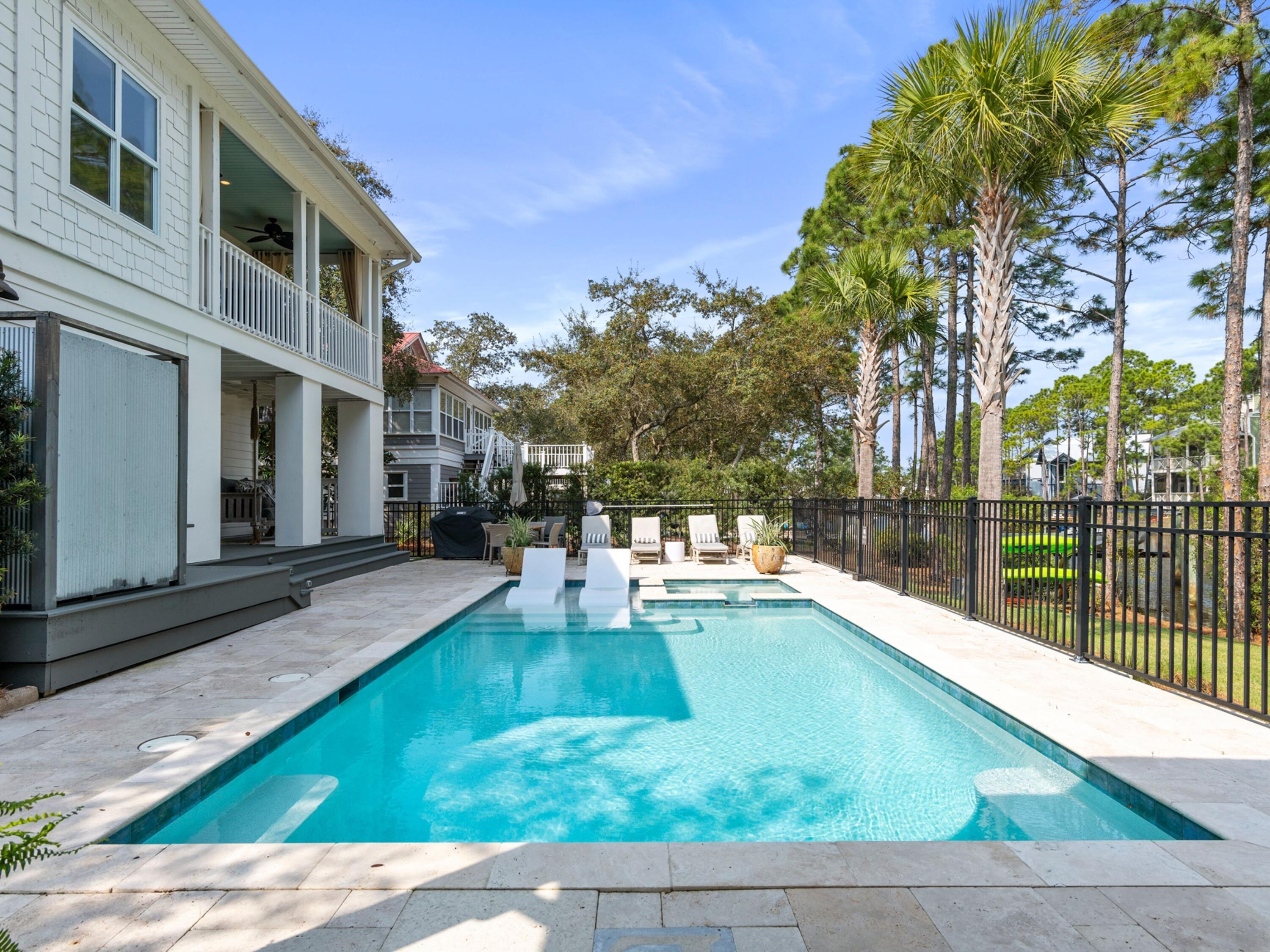 EASTERN LAKE ESTATES - Residential