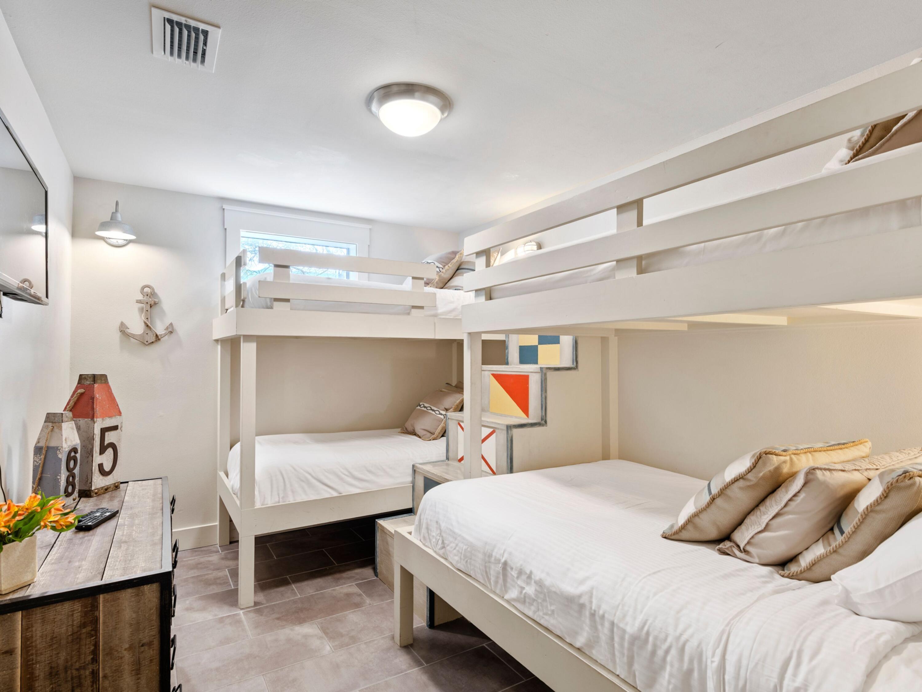 EASTERN LAKE ESTATES - Residential