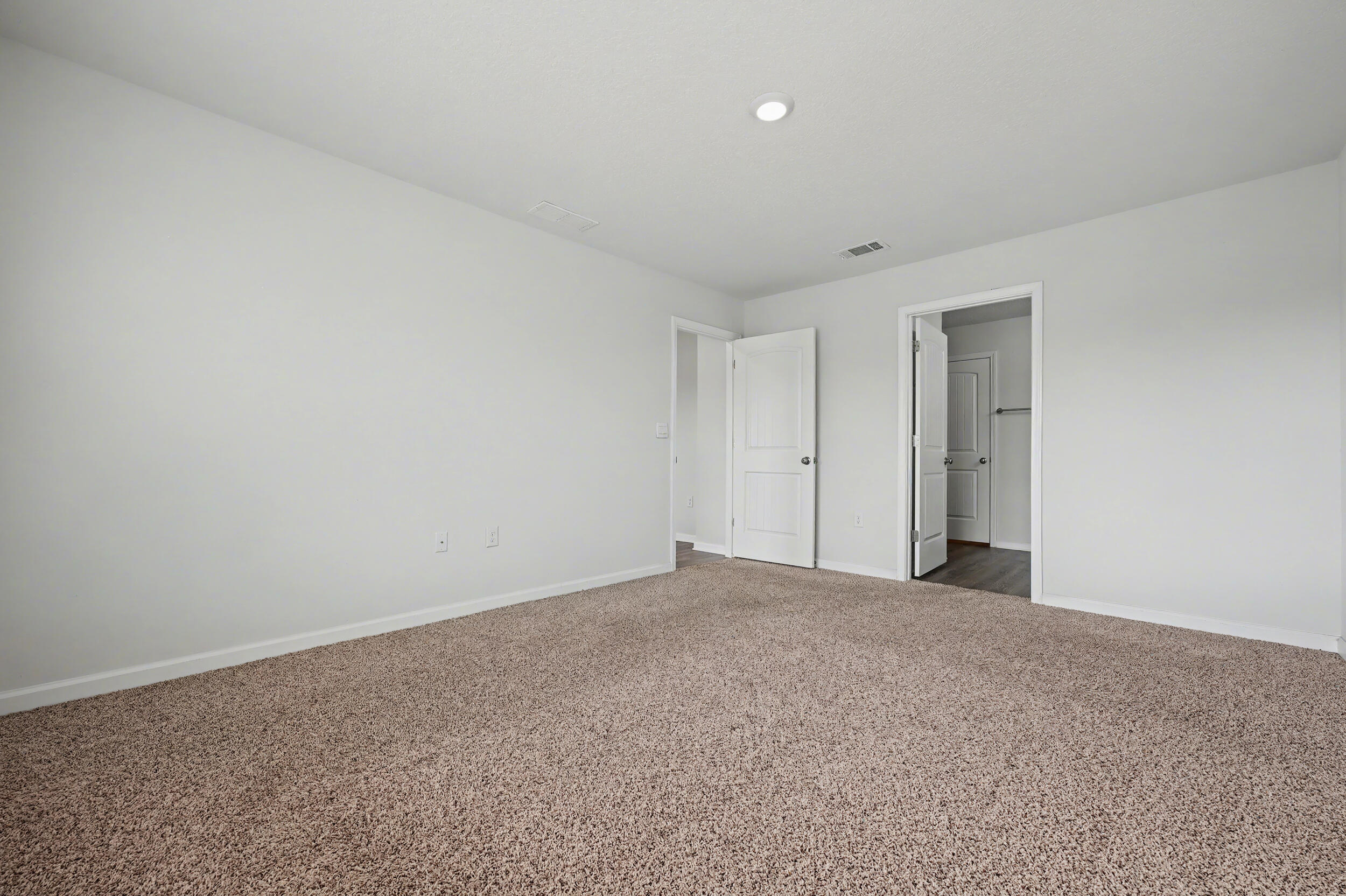 LAKERIDGE EST - Residential