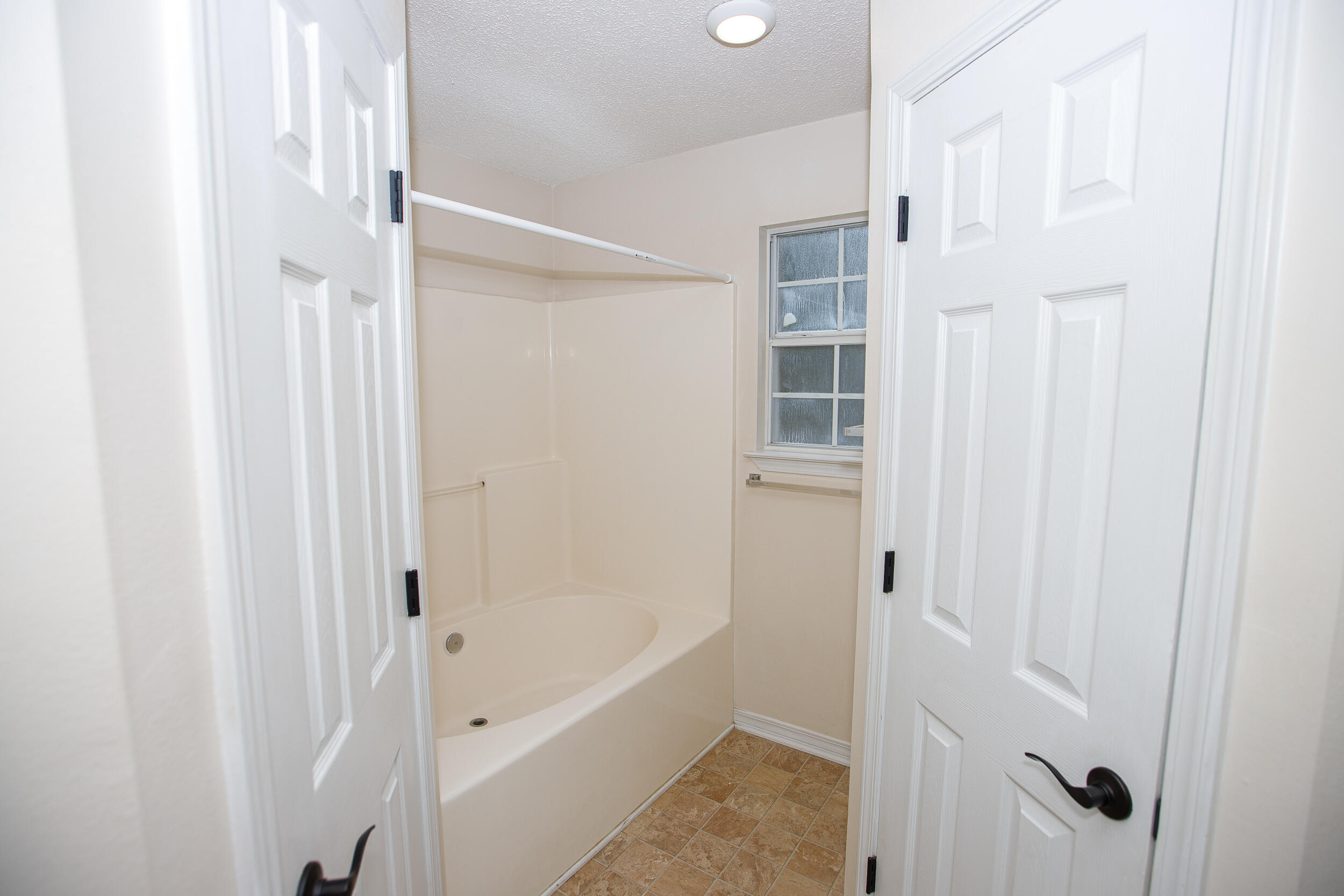 COUNTRYVIEW ESTATES 4TH ADDN - Residential