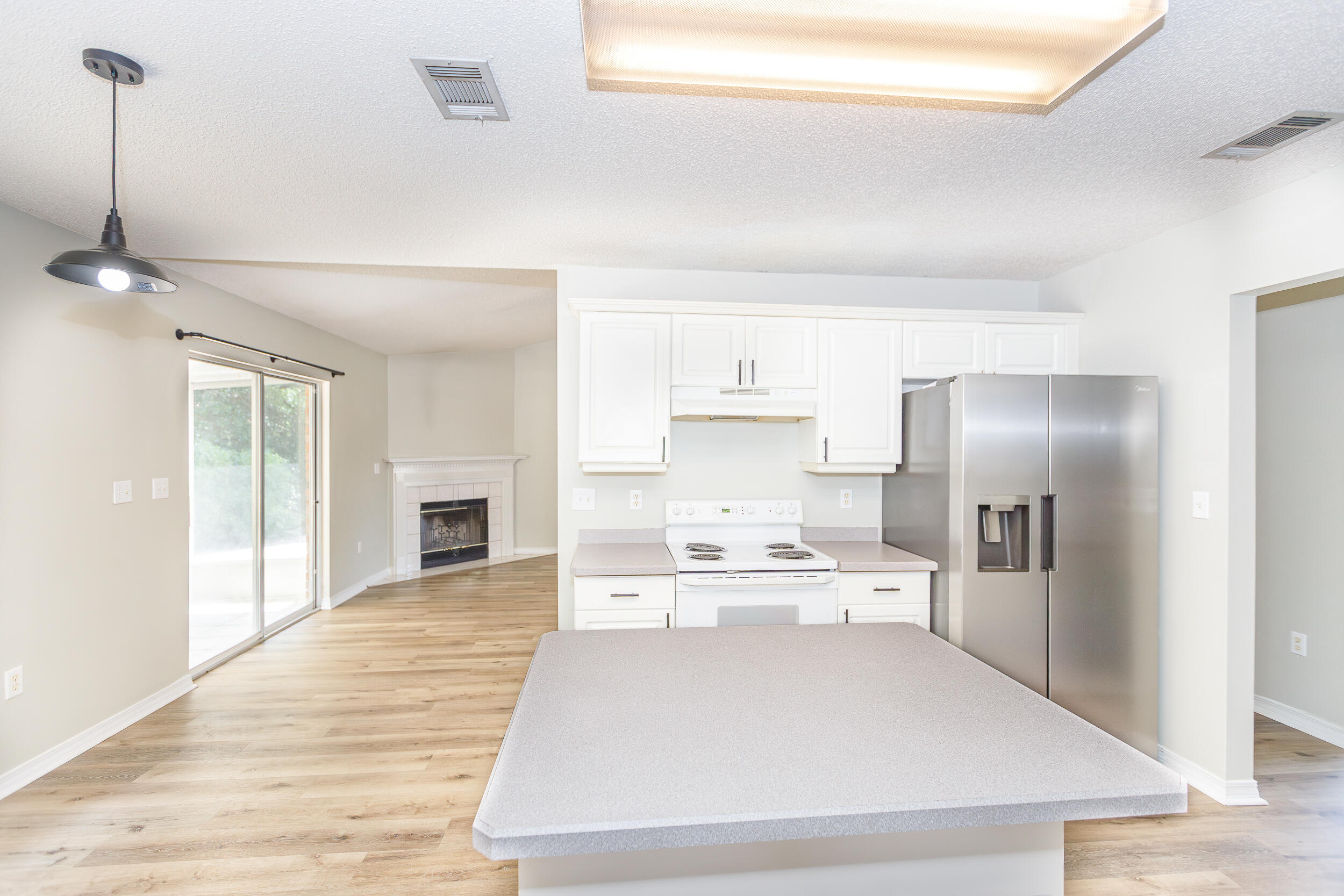 COUNTRYVIEW ESTATES 4TH ADDN - Residential