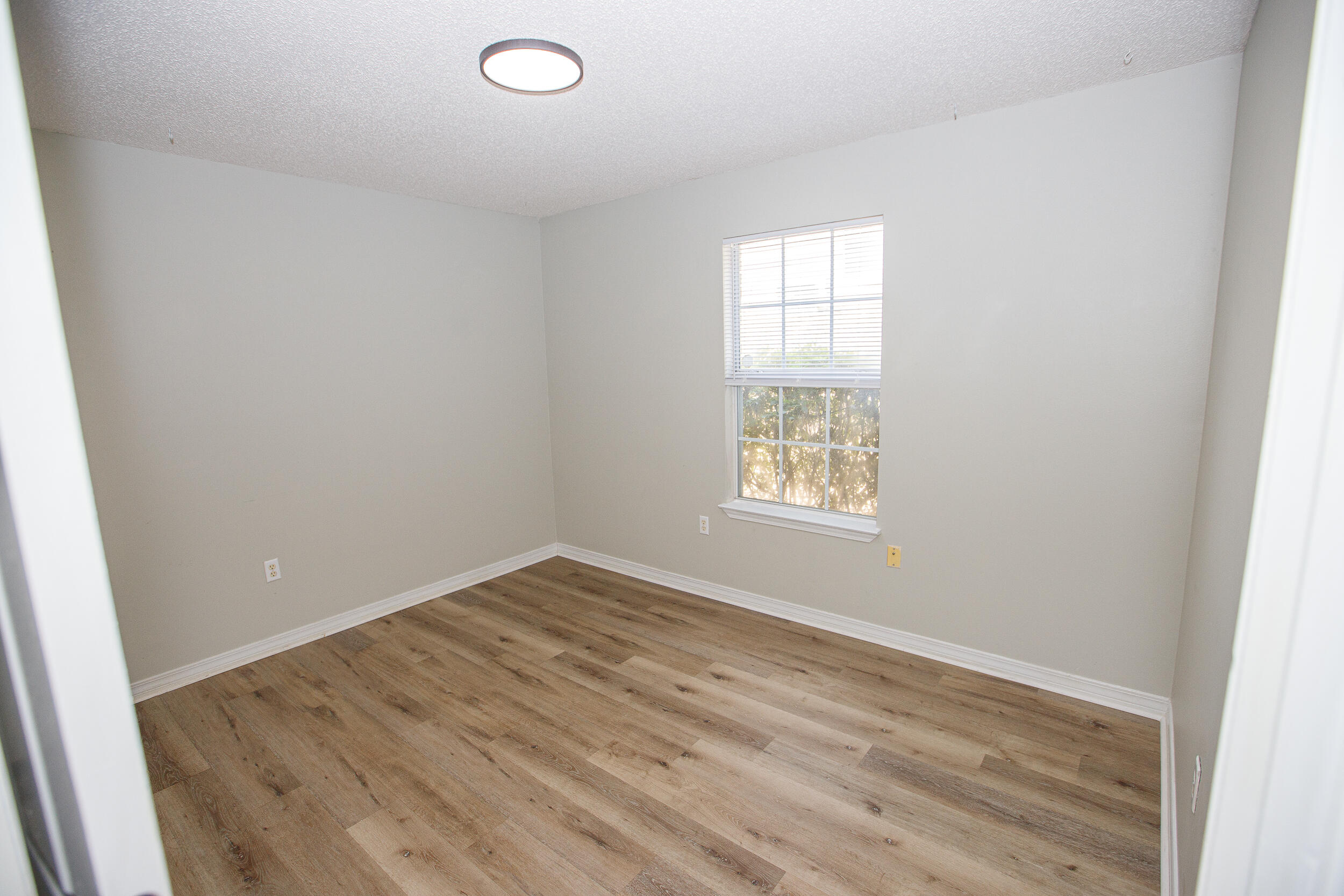 COUNTRYVIEW ESTATES 4TH ADDN - Residential