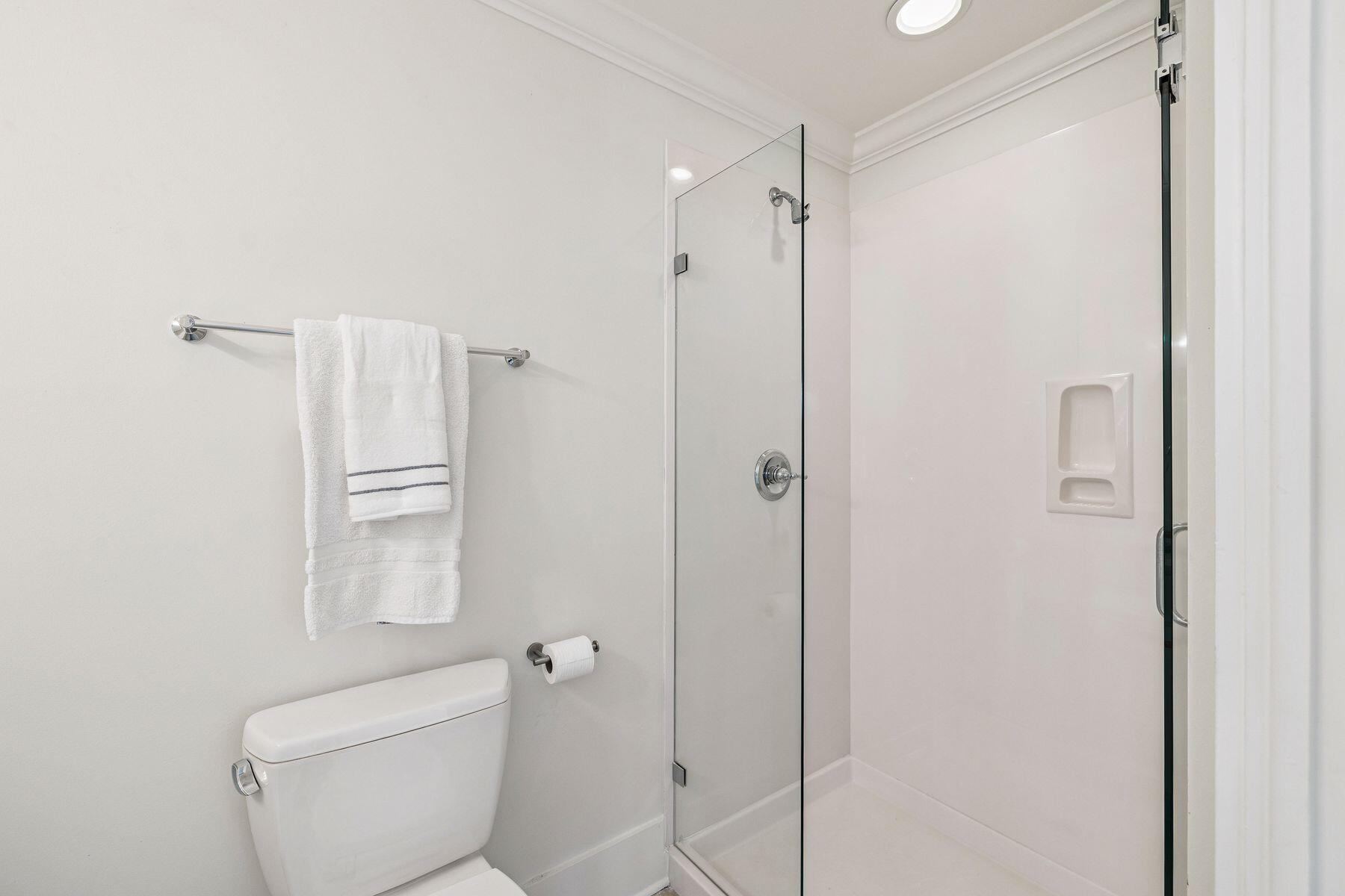 BLUE MOUNTAIN BEACH - Residential