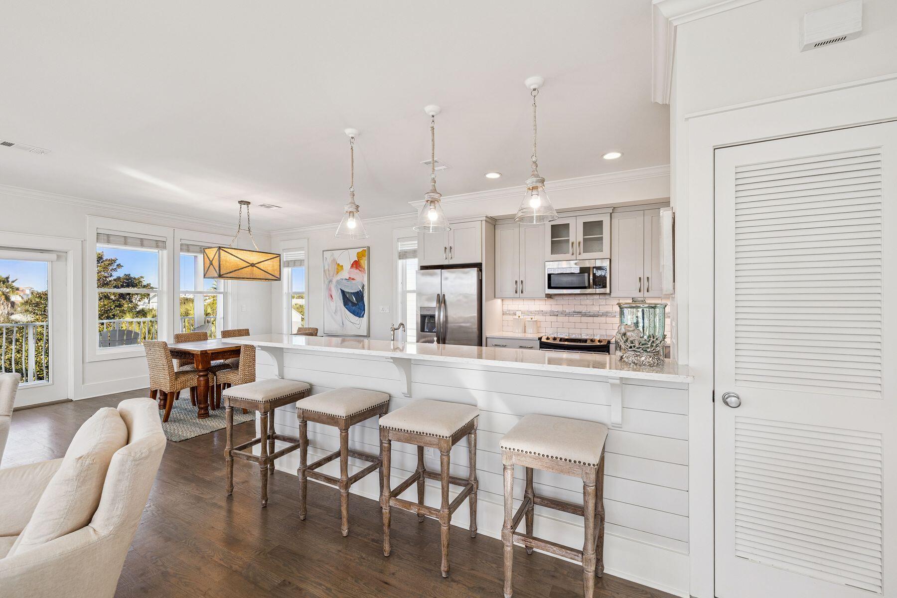 BLUE MOUNTAIN BEACH - Residential