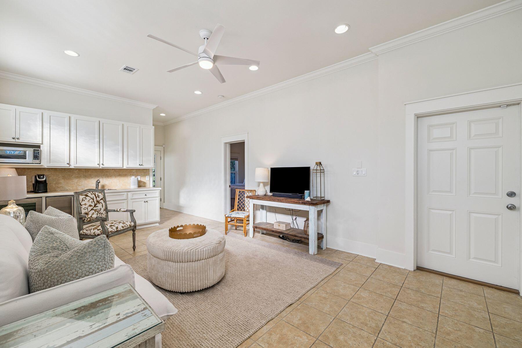 BLUE MOUNTAIN BEACH - Residential