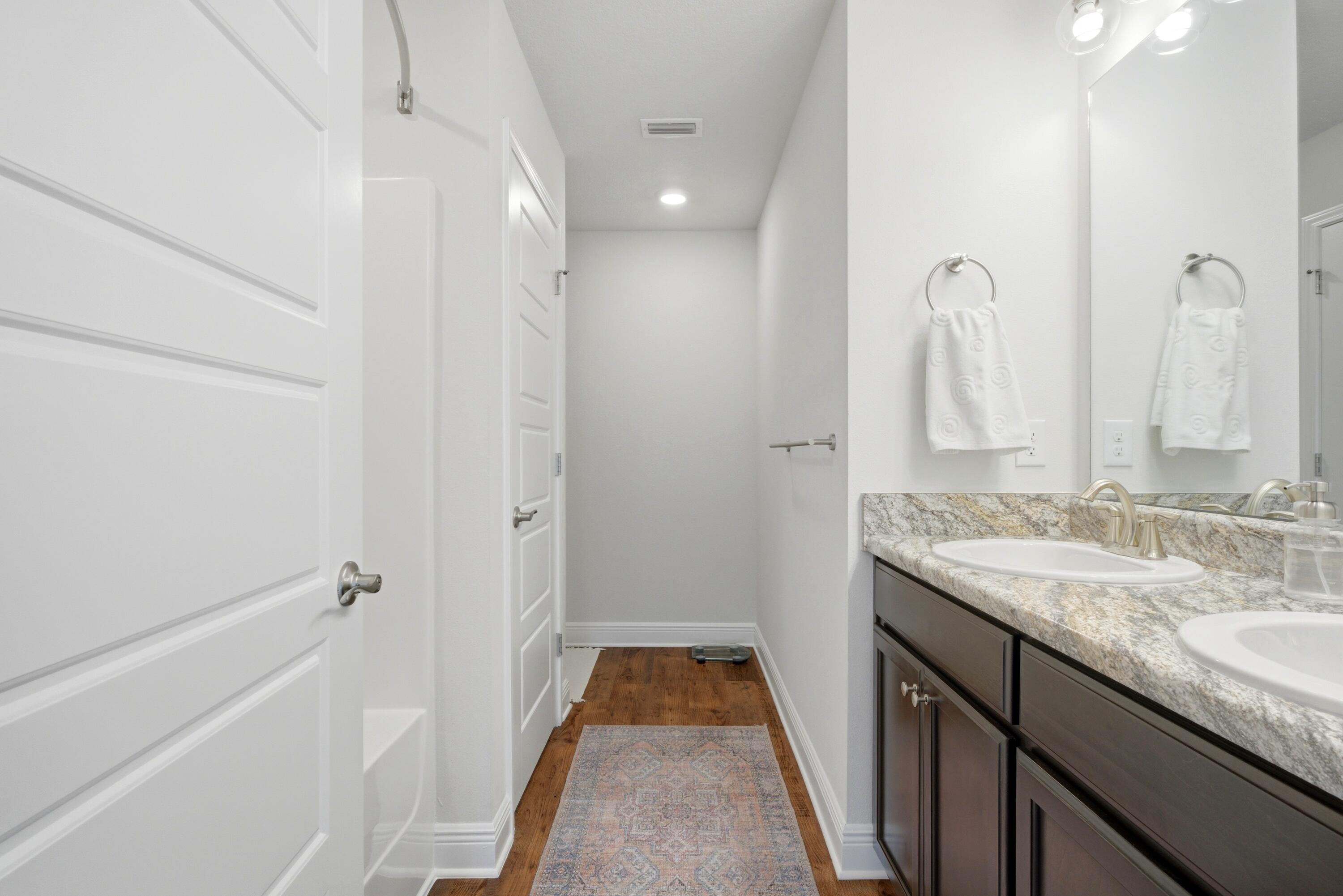 NAUTICAL LANDING - Residential