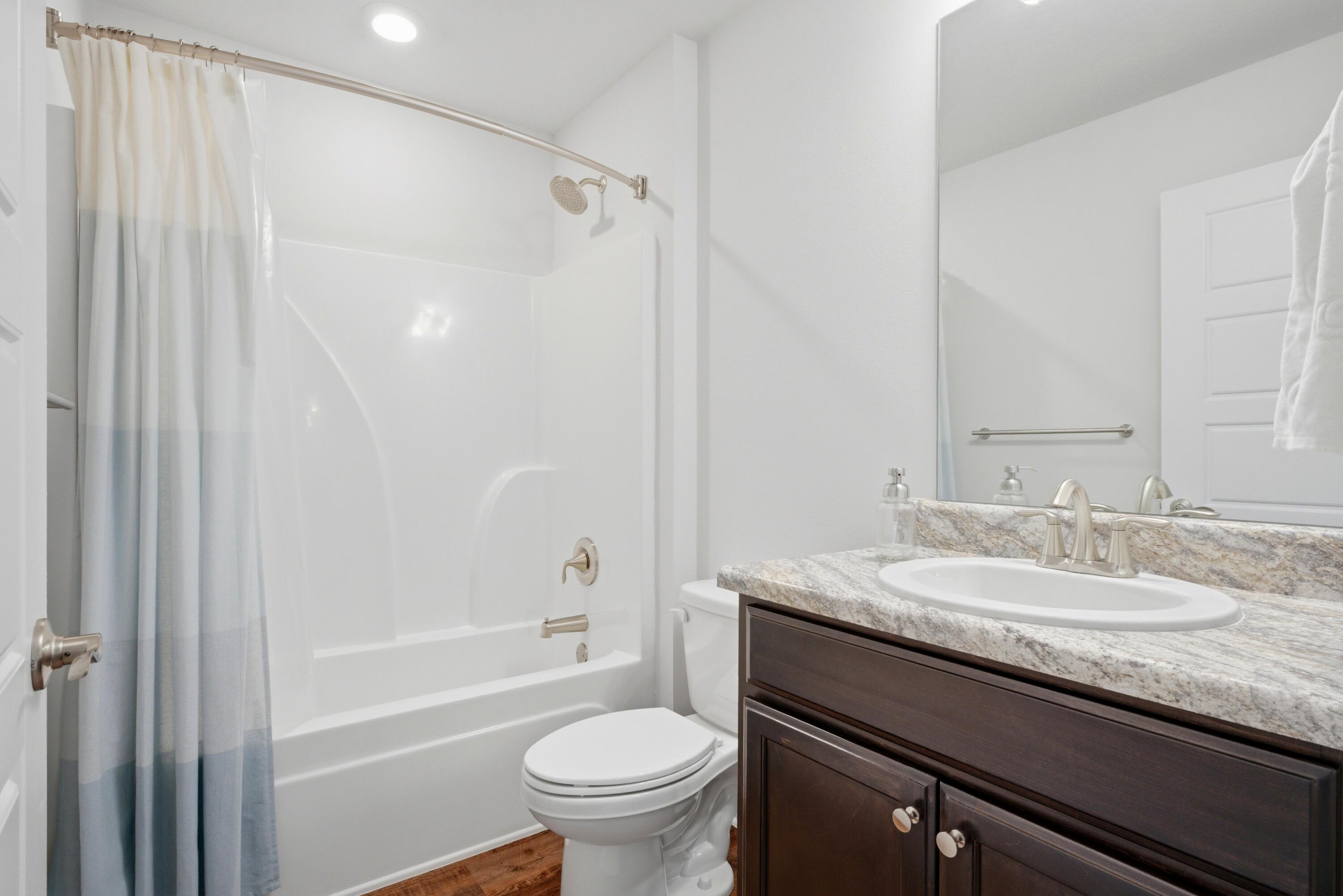 NAUTICAL LANDING - Residential