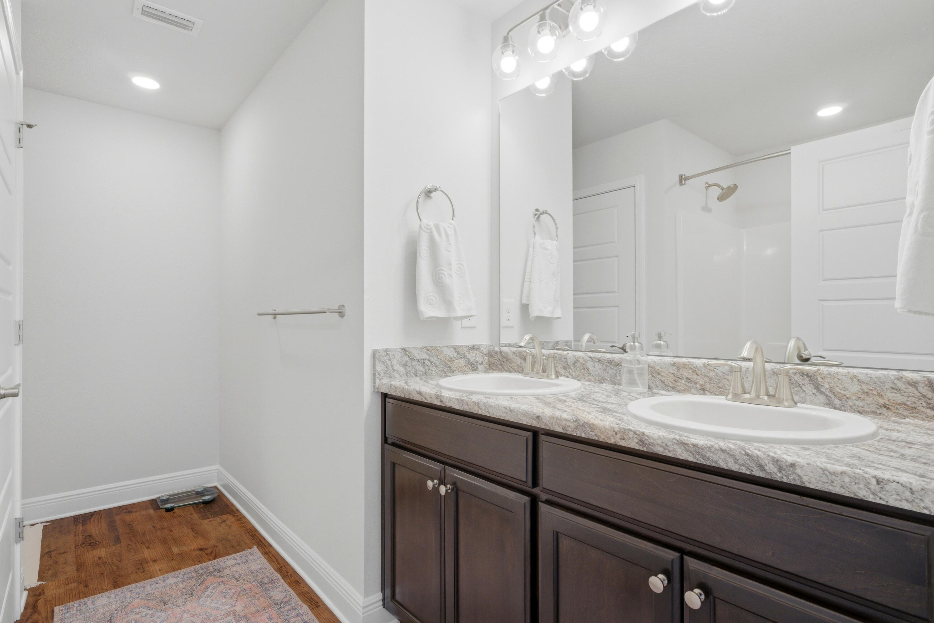 NAUTICAL LANDING - Residential