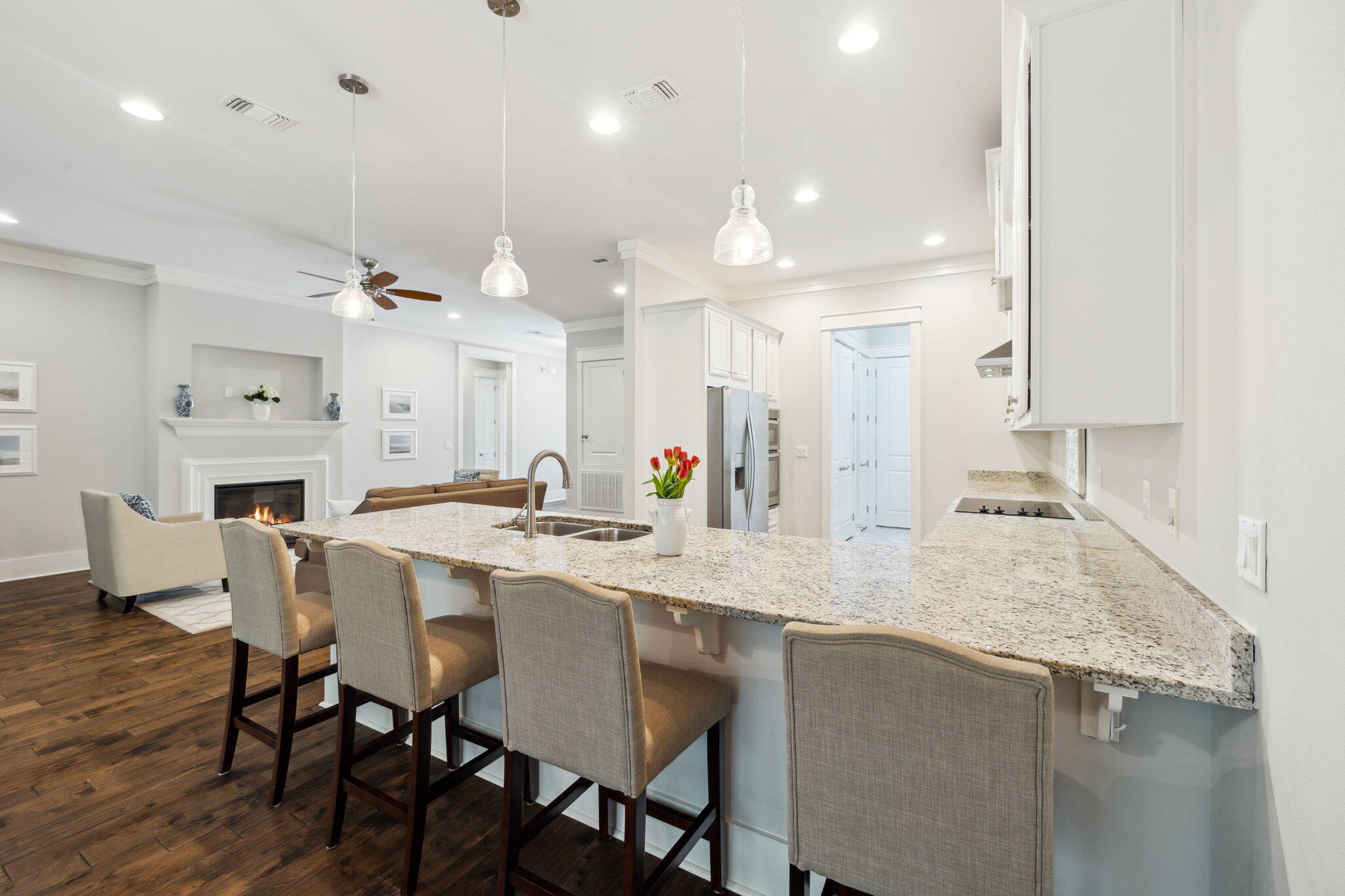 PARADISE COVE - Residential