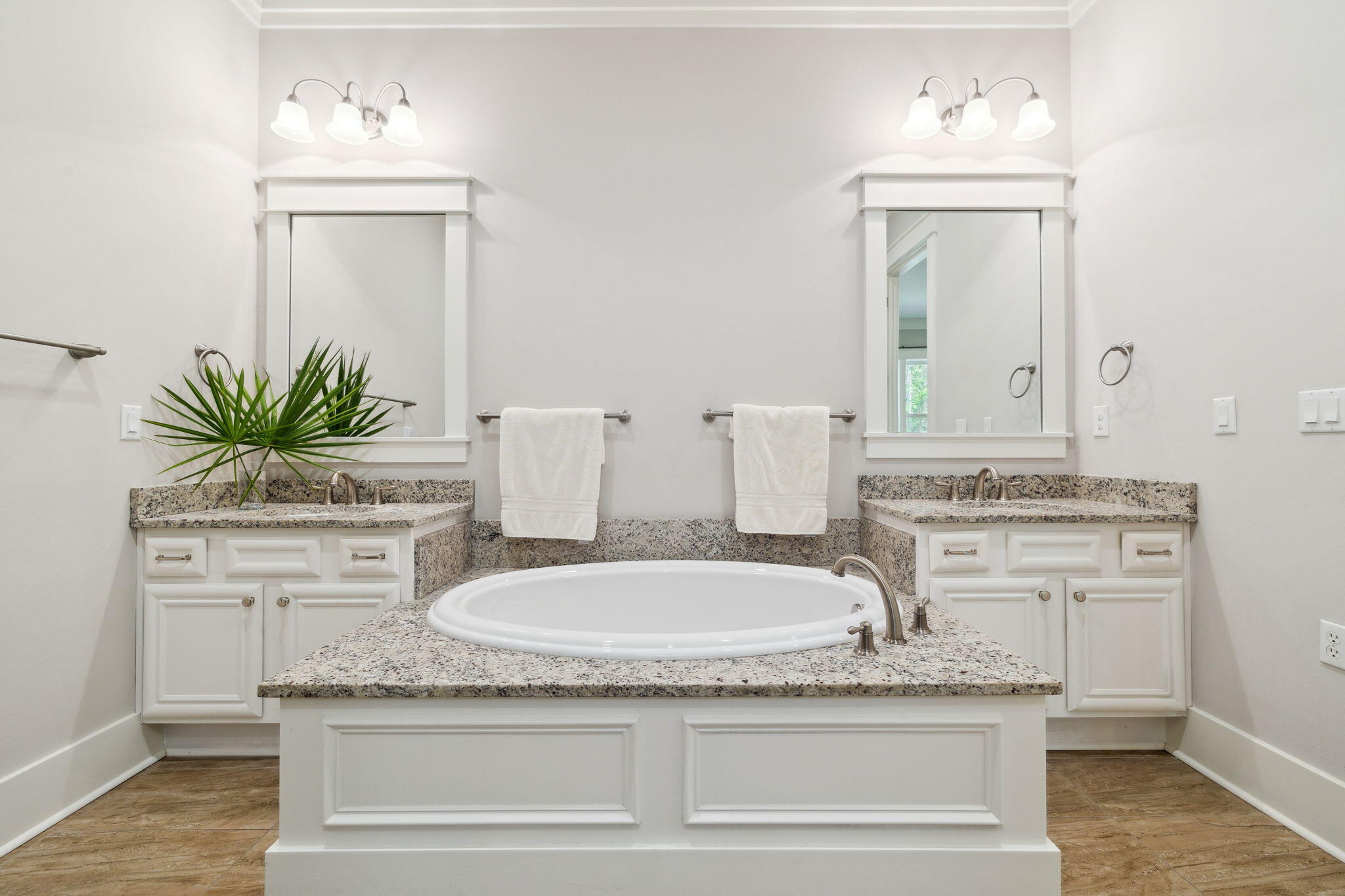 PARADISE COVE - Residential