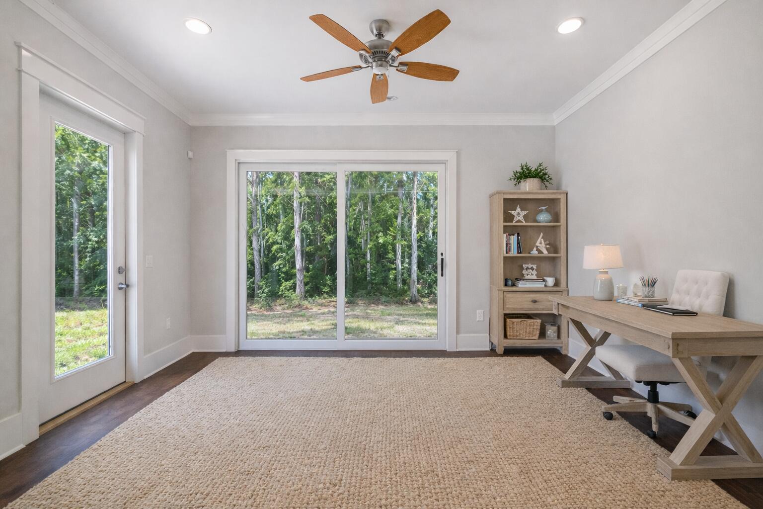 PARADISE COVE - Residential