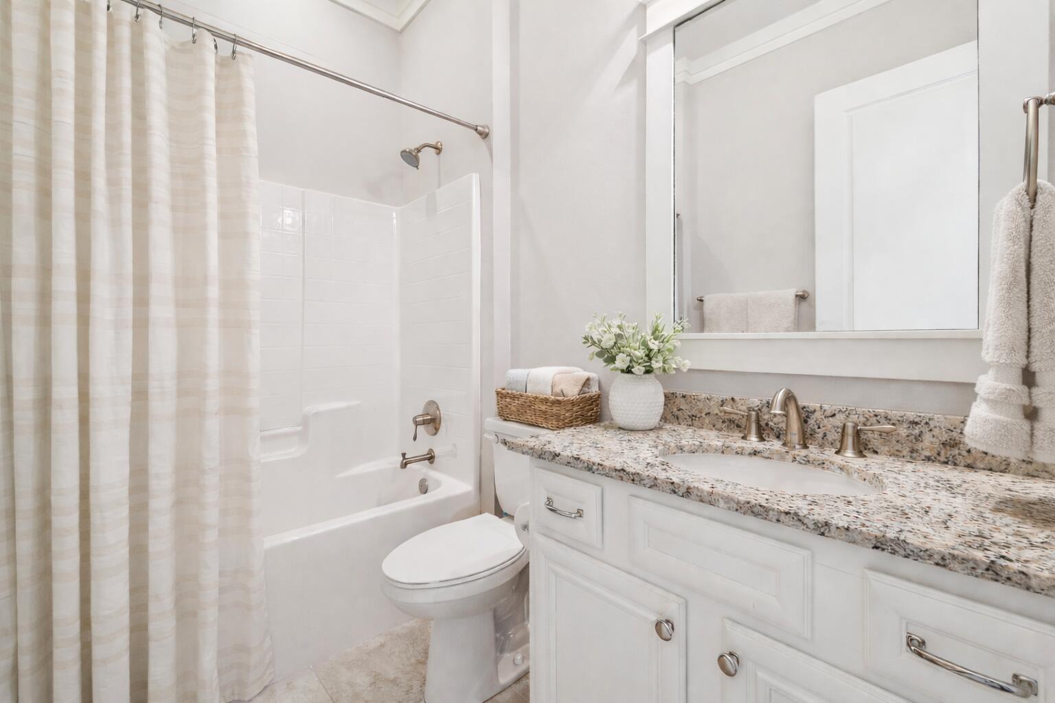 PARADISE COVE - Residential