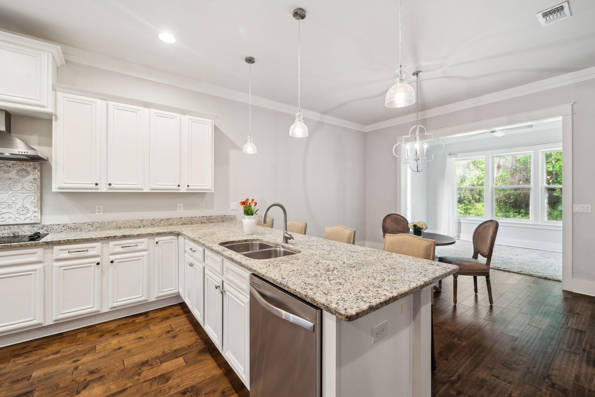 PARADISE COVE - Residential