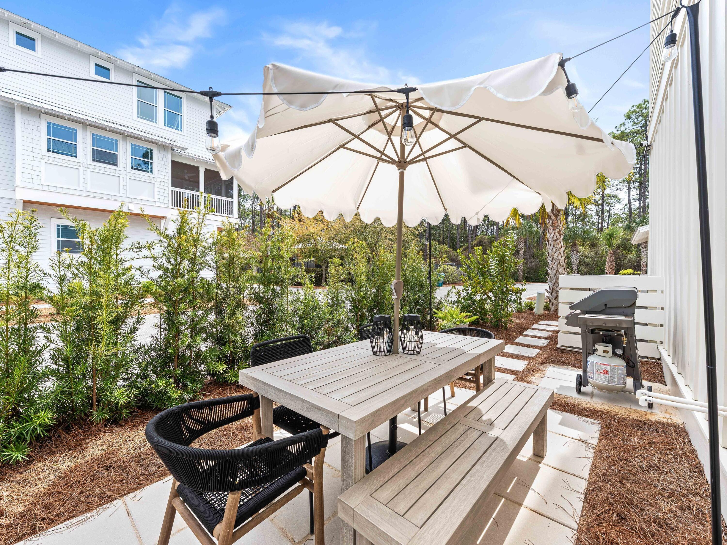 TREETOP VILLAGE - Residential