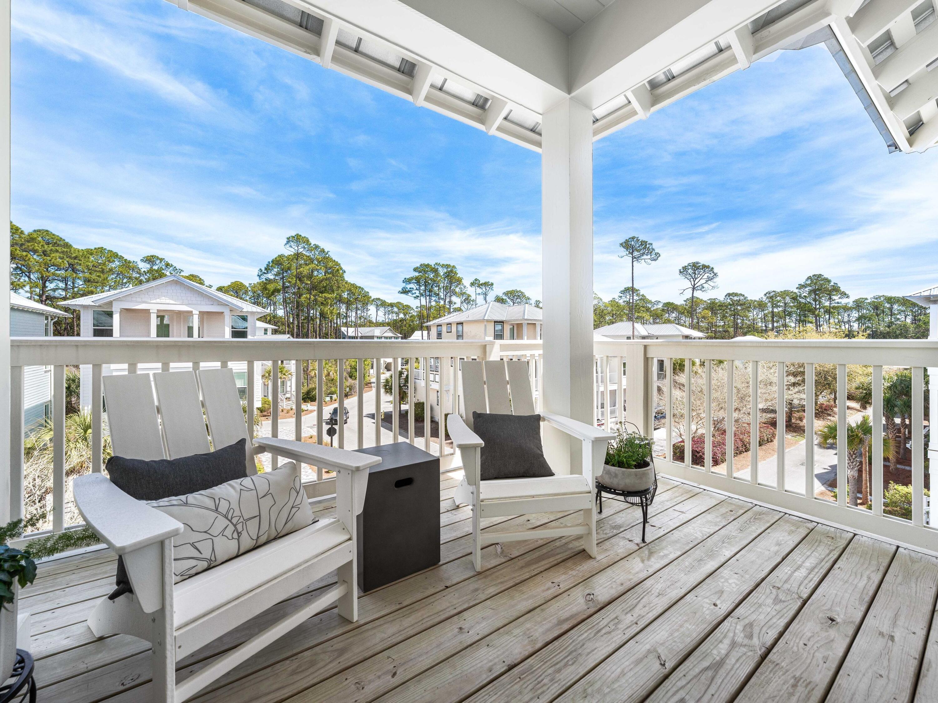 TREETOP VILLAGE - Residential