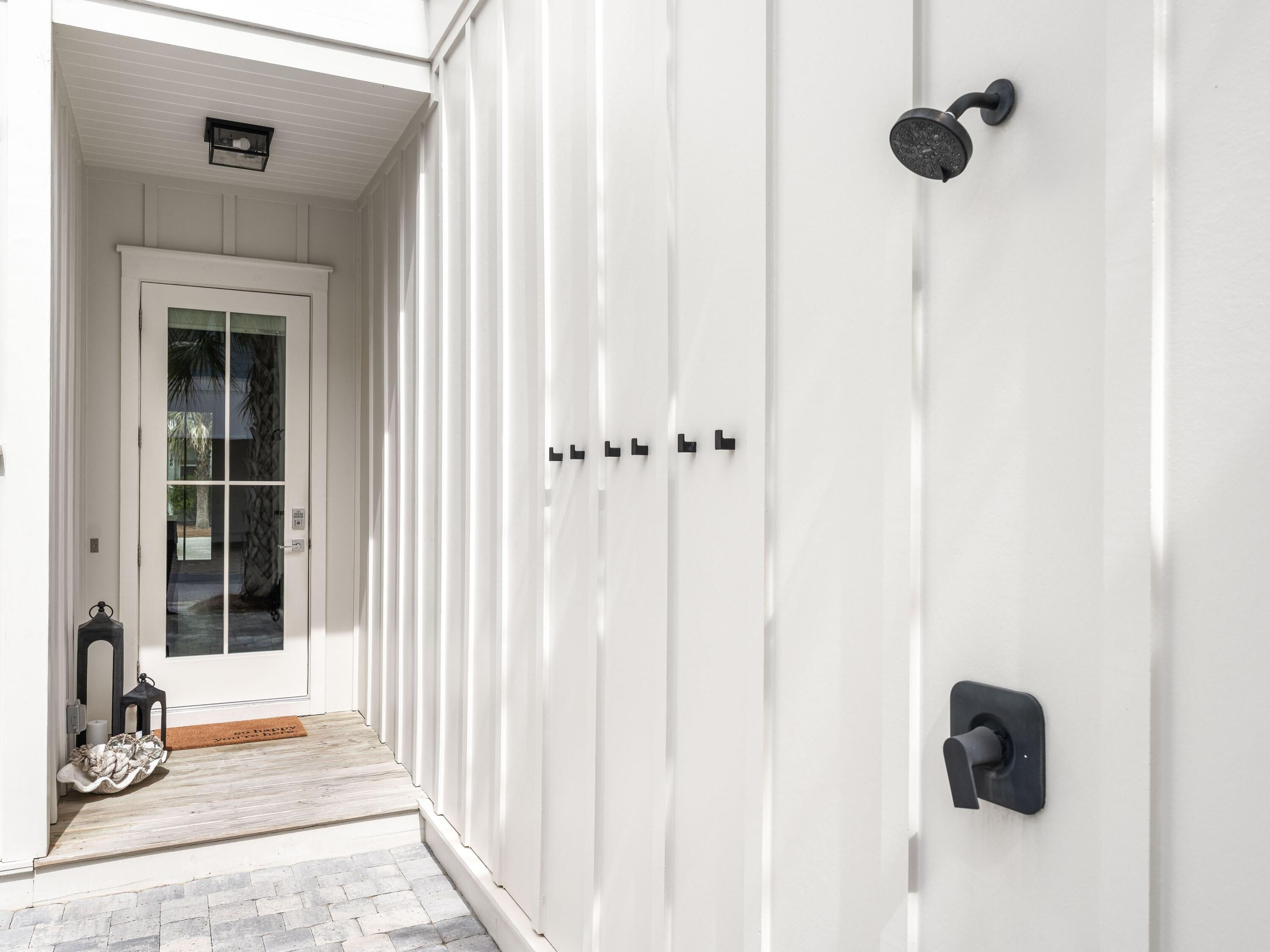 TREETOP VILLAGE - Residential