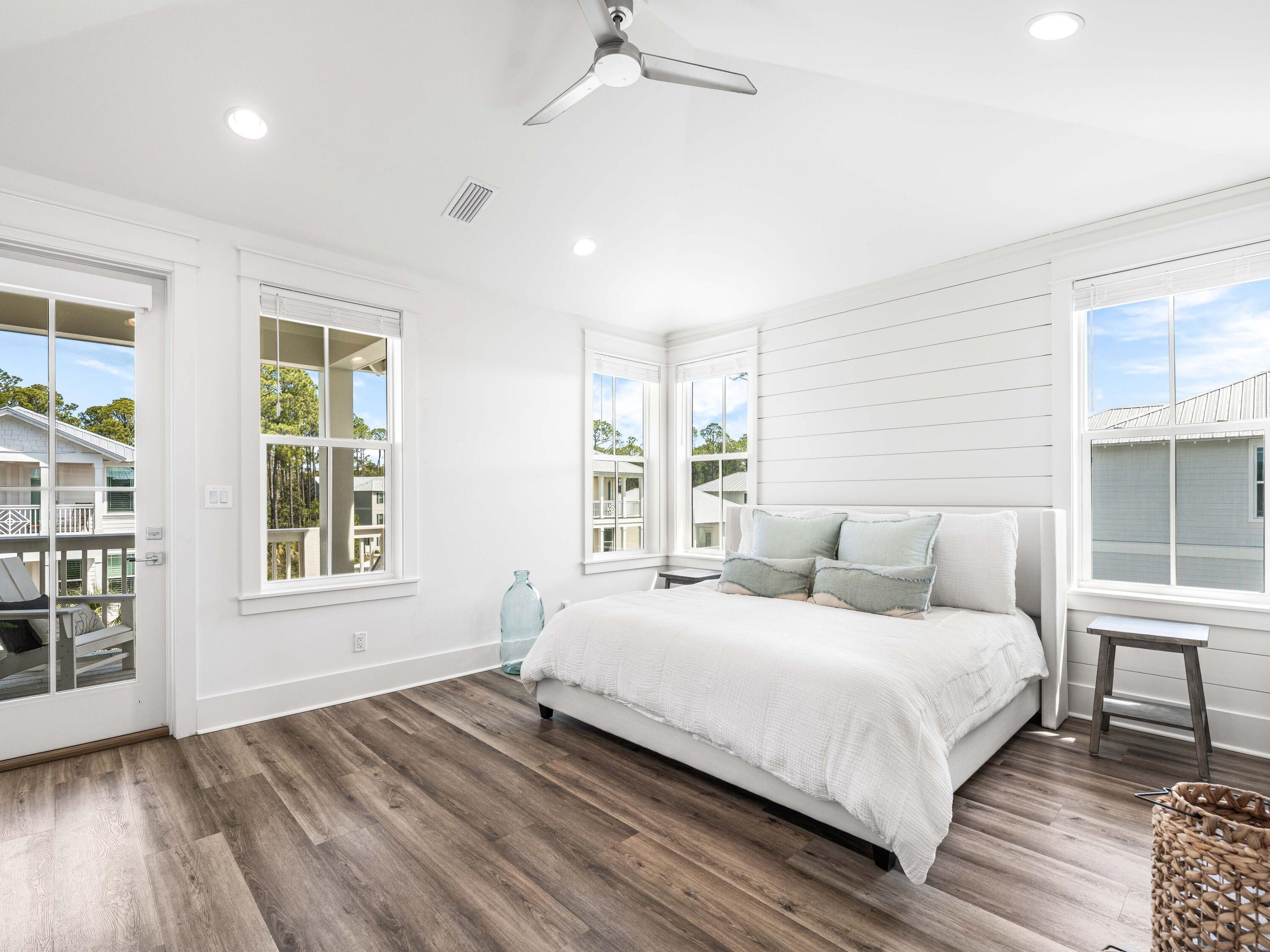 TREETOP VILLAGE - Residential