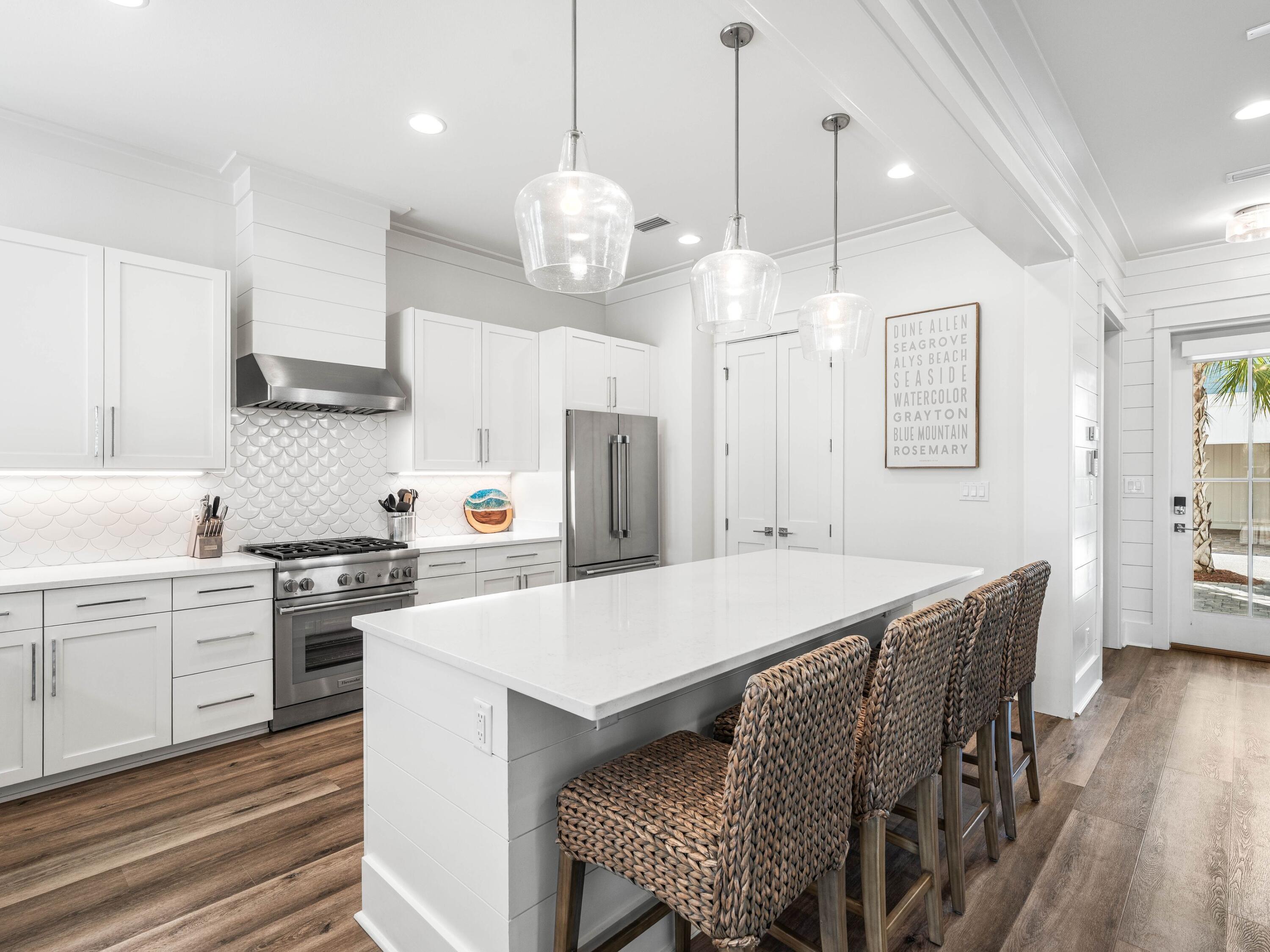 TREETOP VILLAGE - Residential