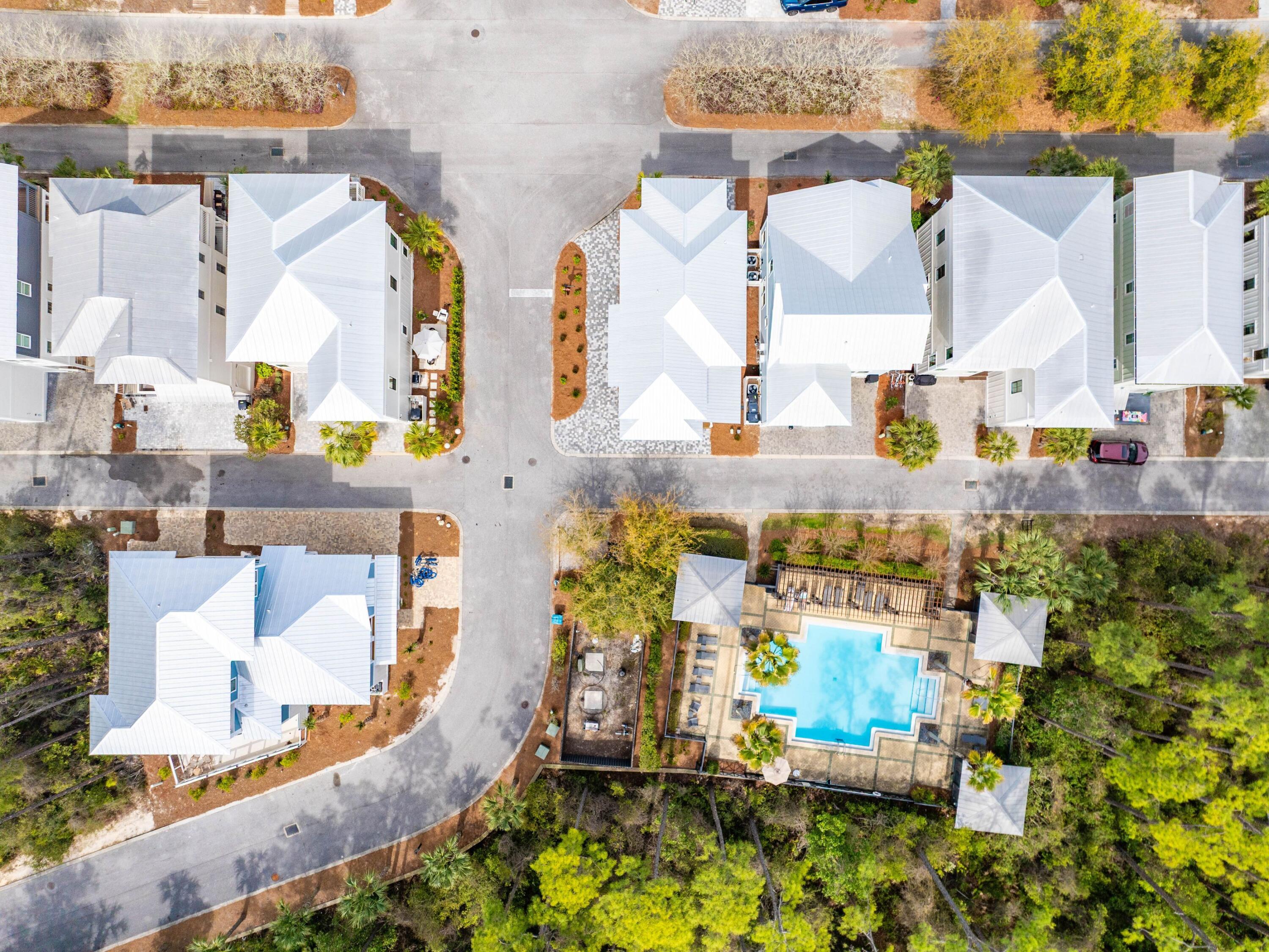 TREETOP VILLAGE - Residential