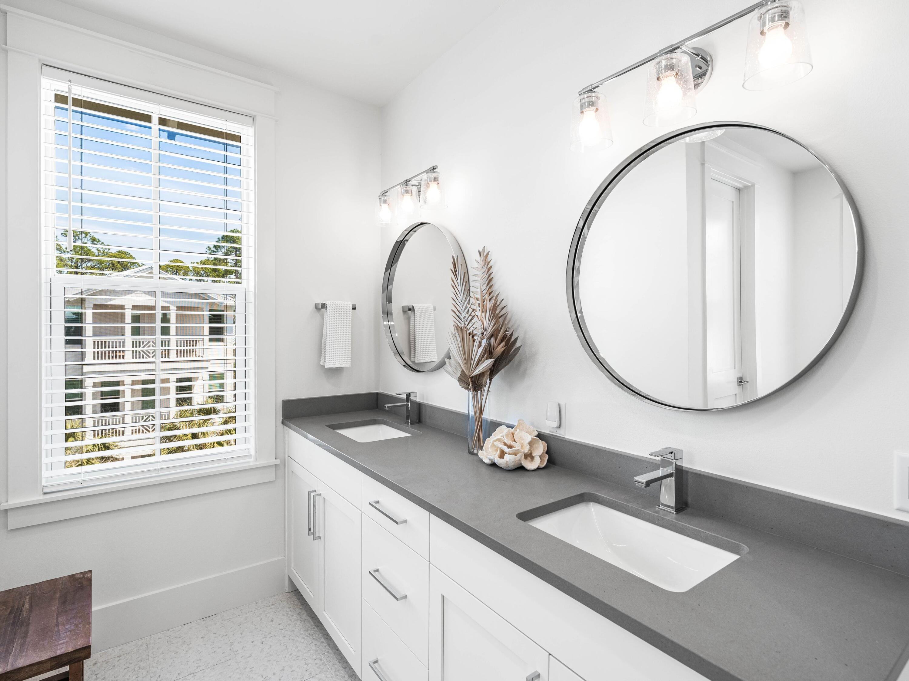 TREETOP VILLAGE - Residential