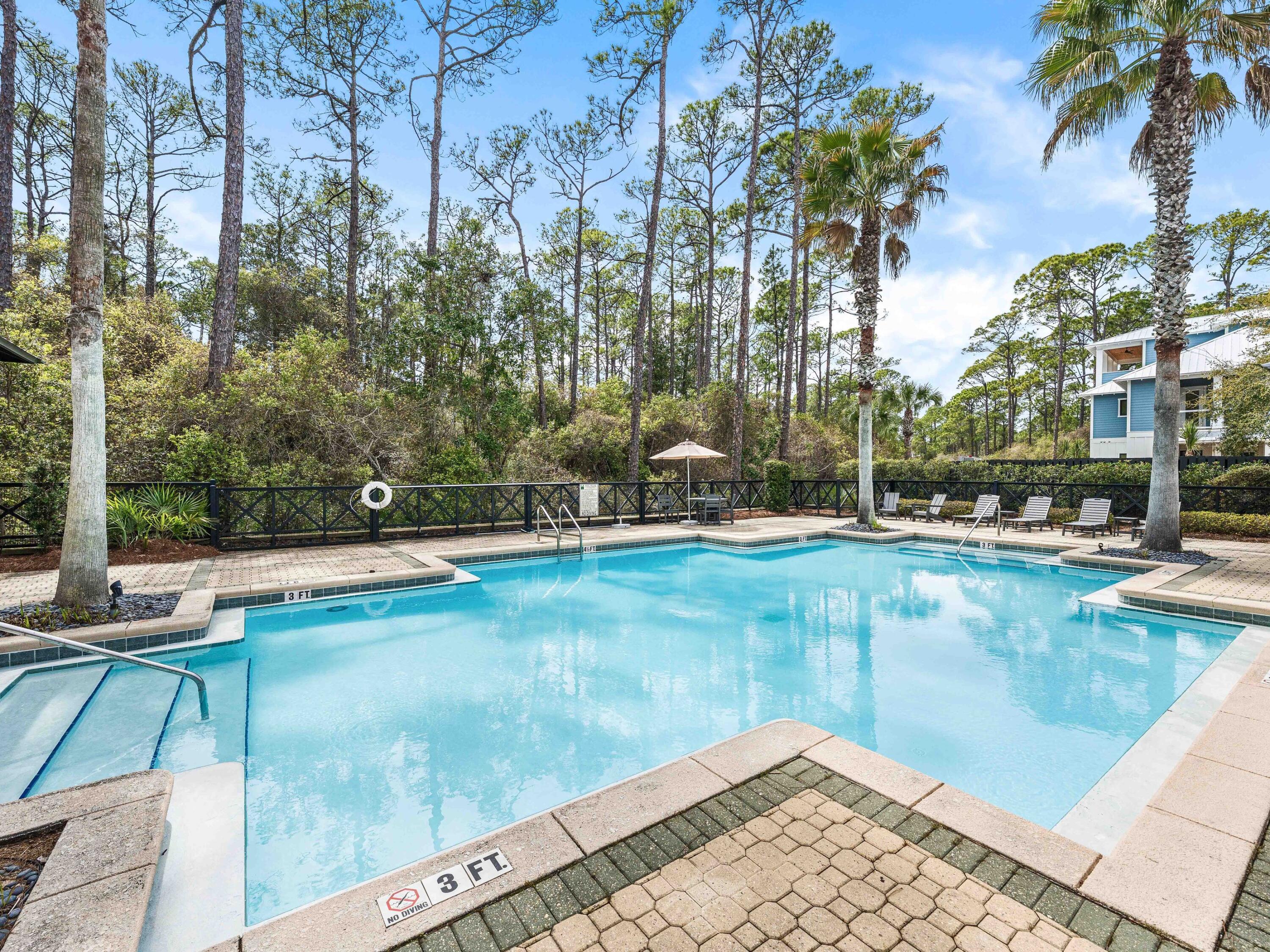 TREETOP VILLAGE - Residential