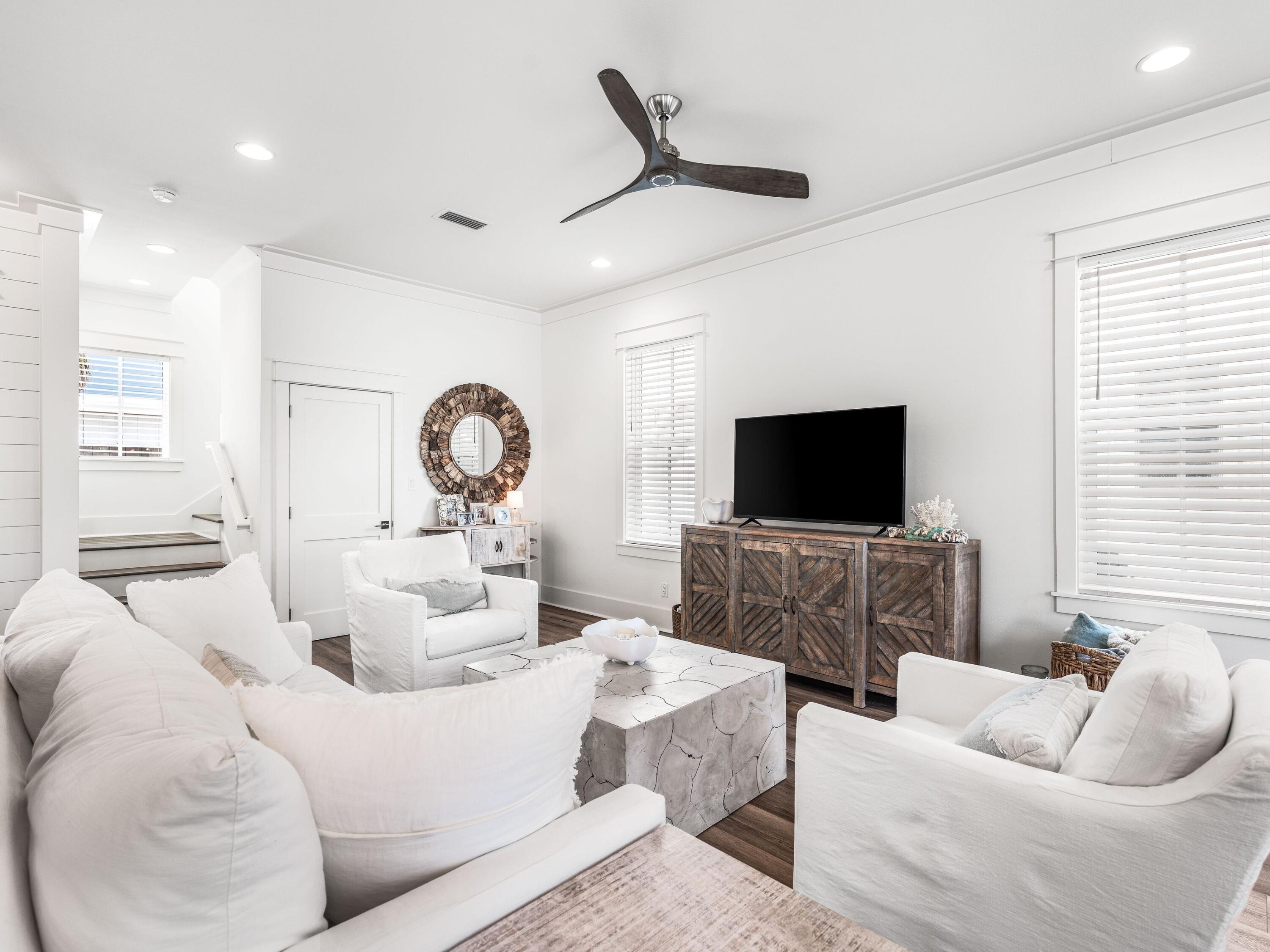 TREETOP VILLAGE - Residential